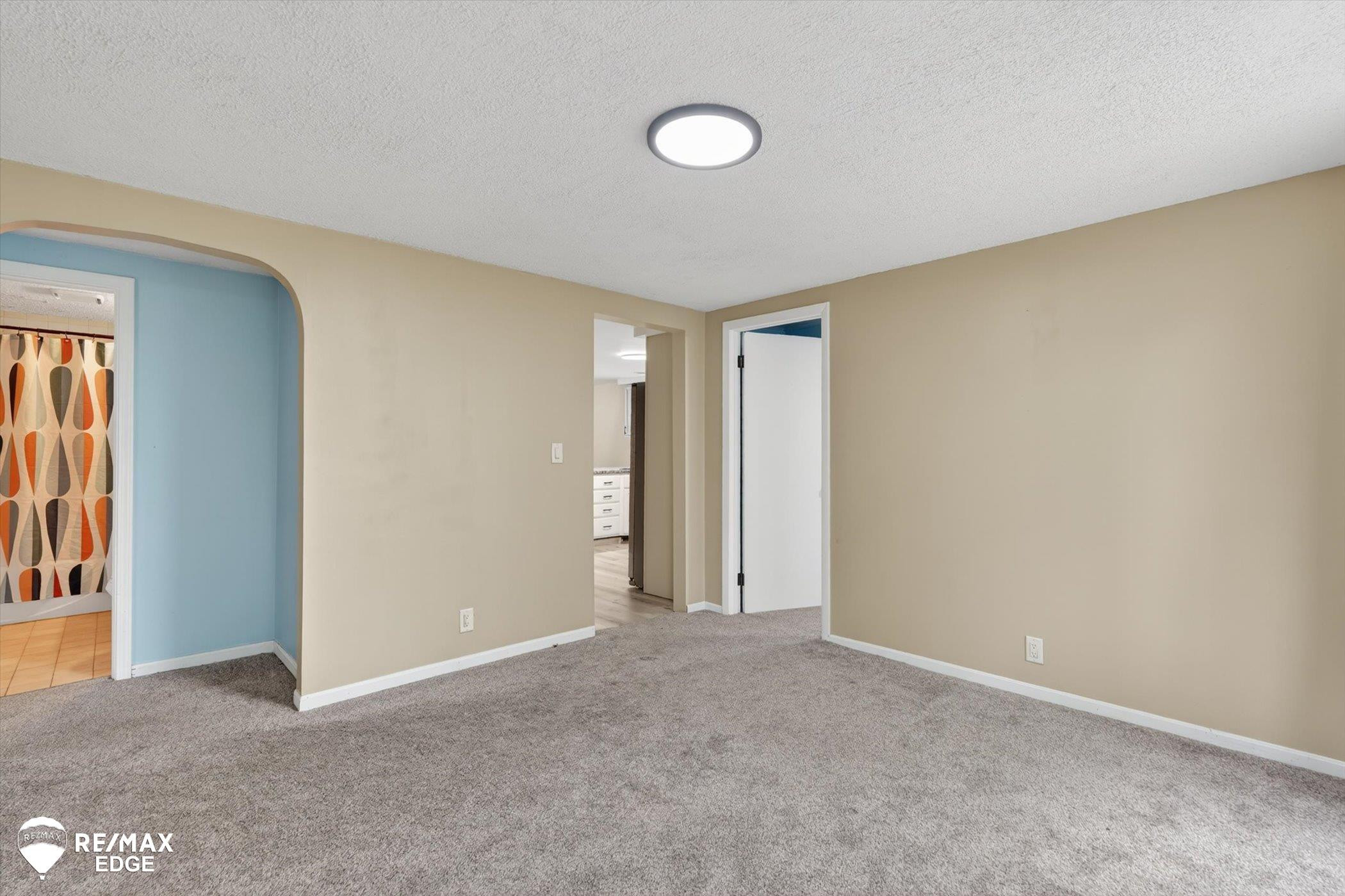 6120 Surrey Lane, Burton, MI 48519 — Photo 8