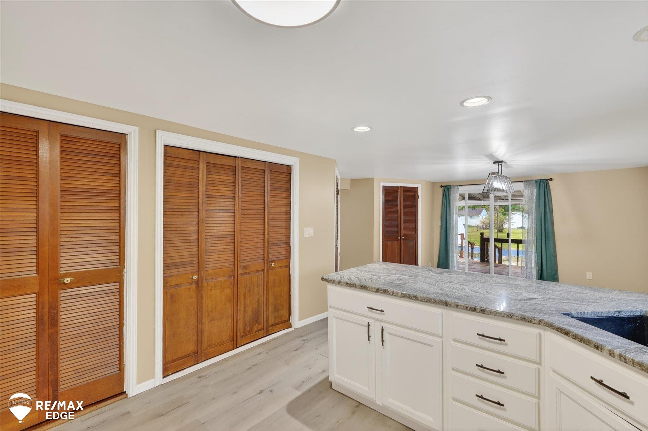 6120 Surrey Lane, Burton, MI 48519 — Photo 11