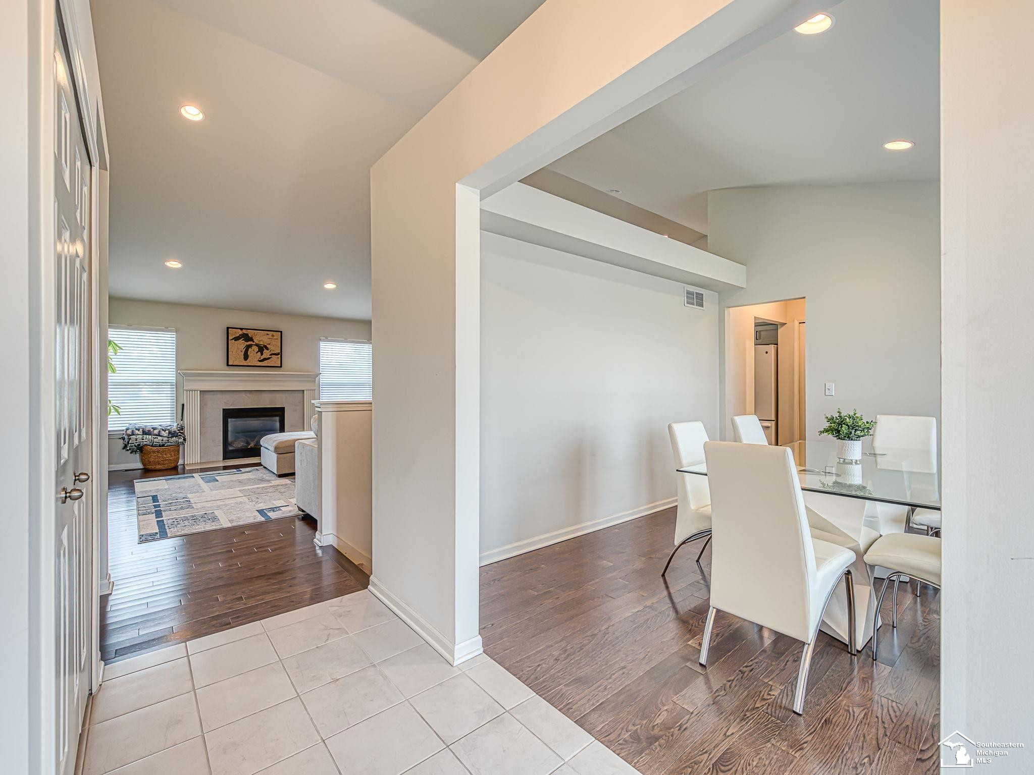 901 Plum Tree Circle, Monroe, MI 48161 — Photo 16