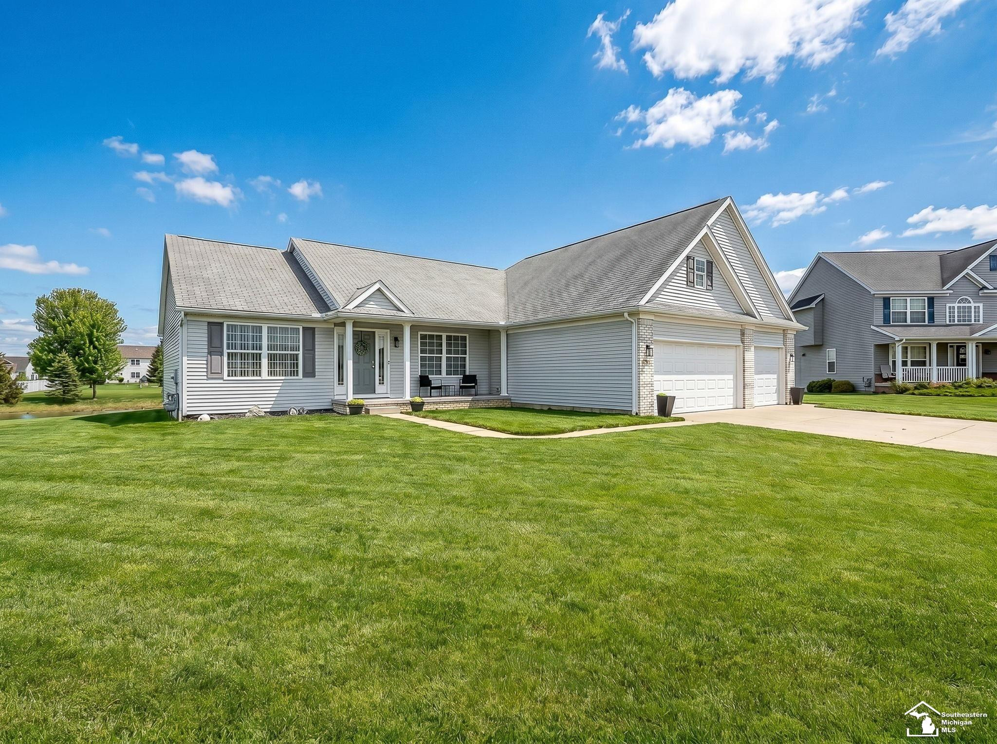 901 Plum Tree Circle, Monroe, MI 48161 — Photo 38