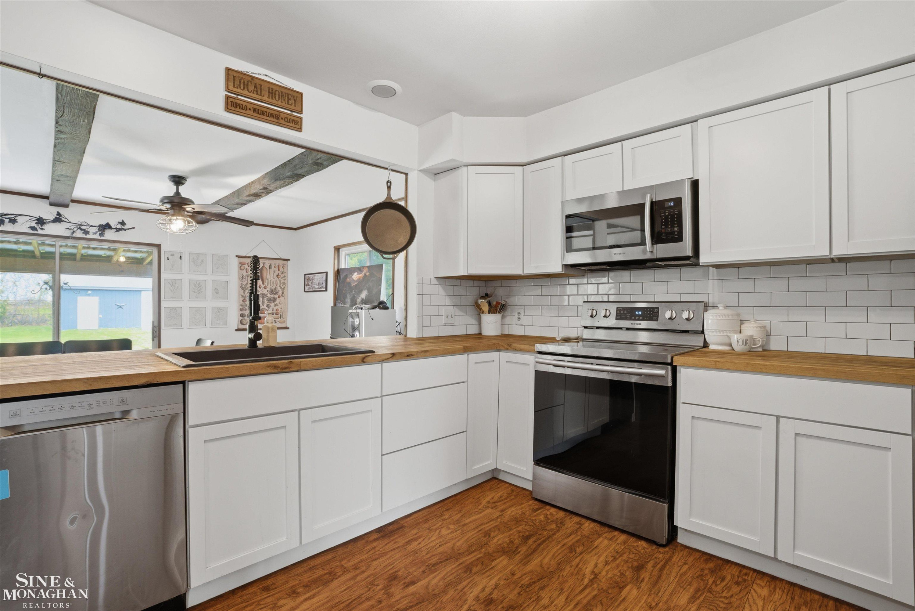 1032 Summer Street, Algonac, MI 48001 — Photo 11