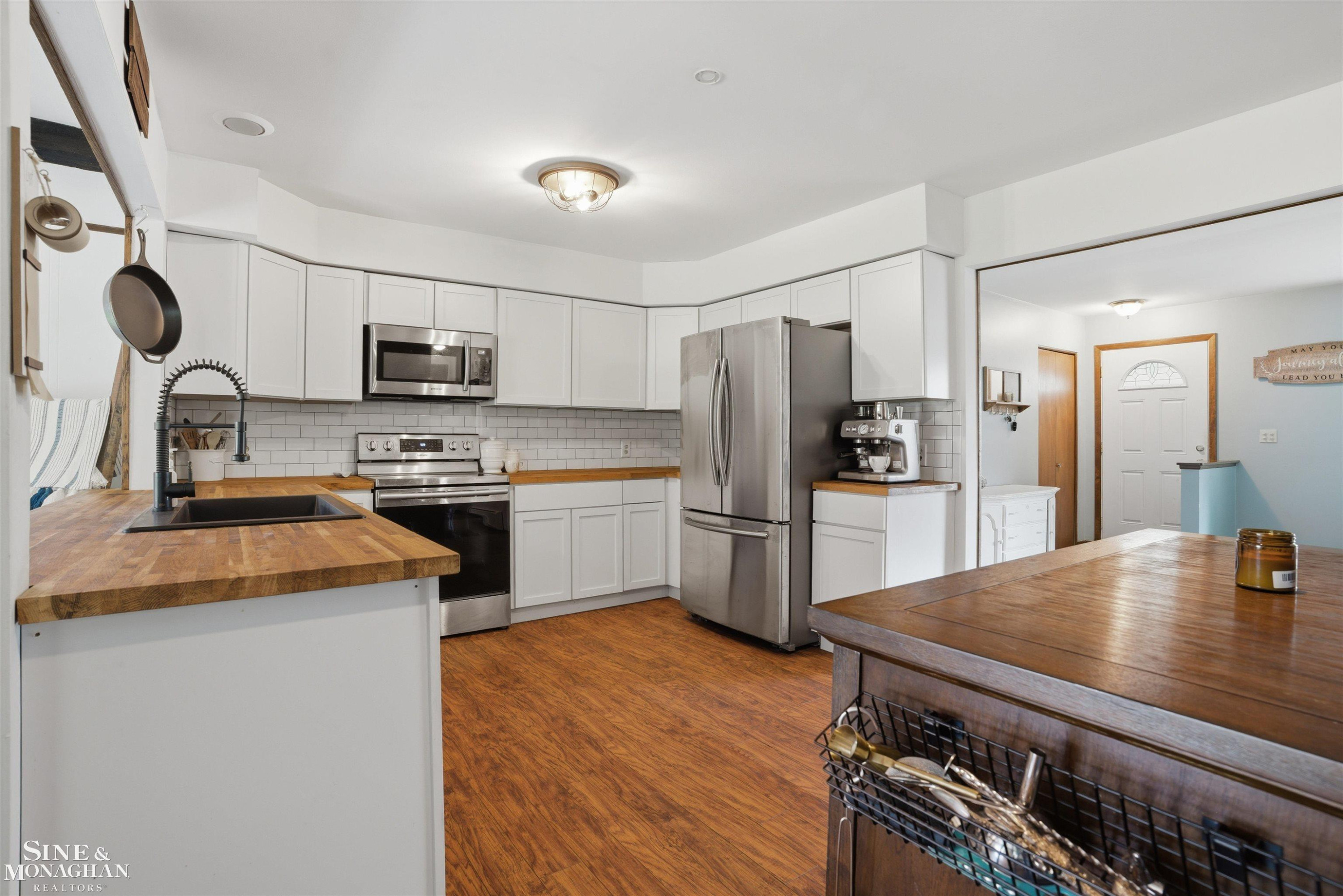 1032 Summer Street, Algonac, MI 48001 — Photo 12