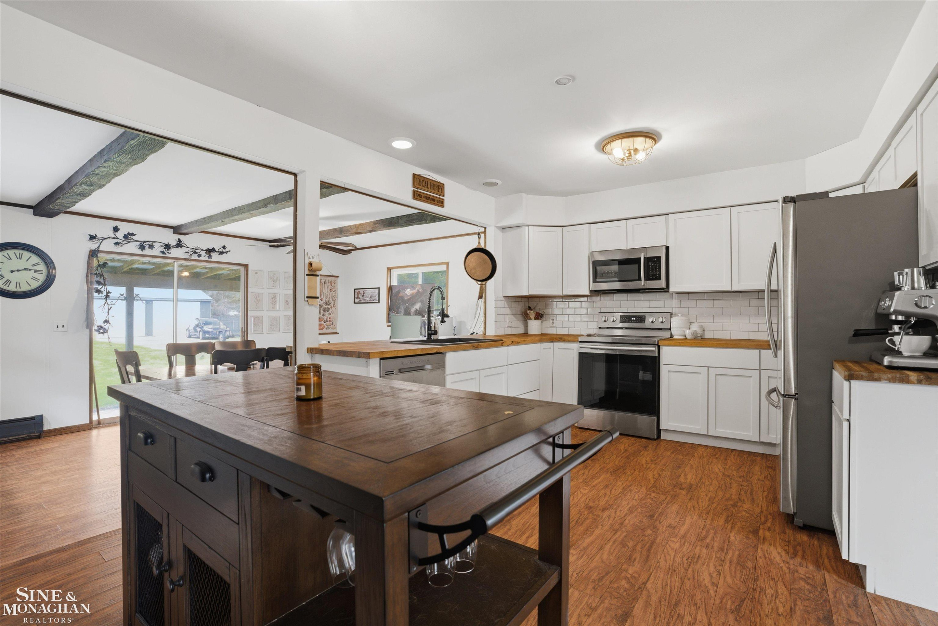 1032 Summer Street, Algonac, MI 48001 — Photo 15