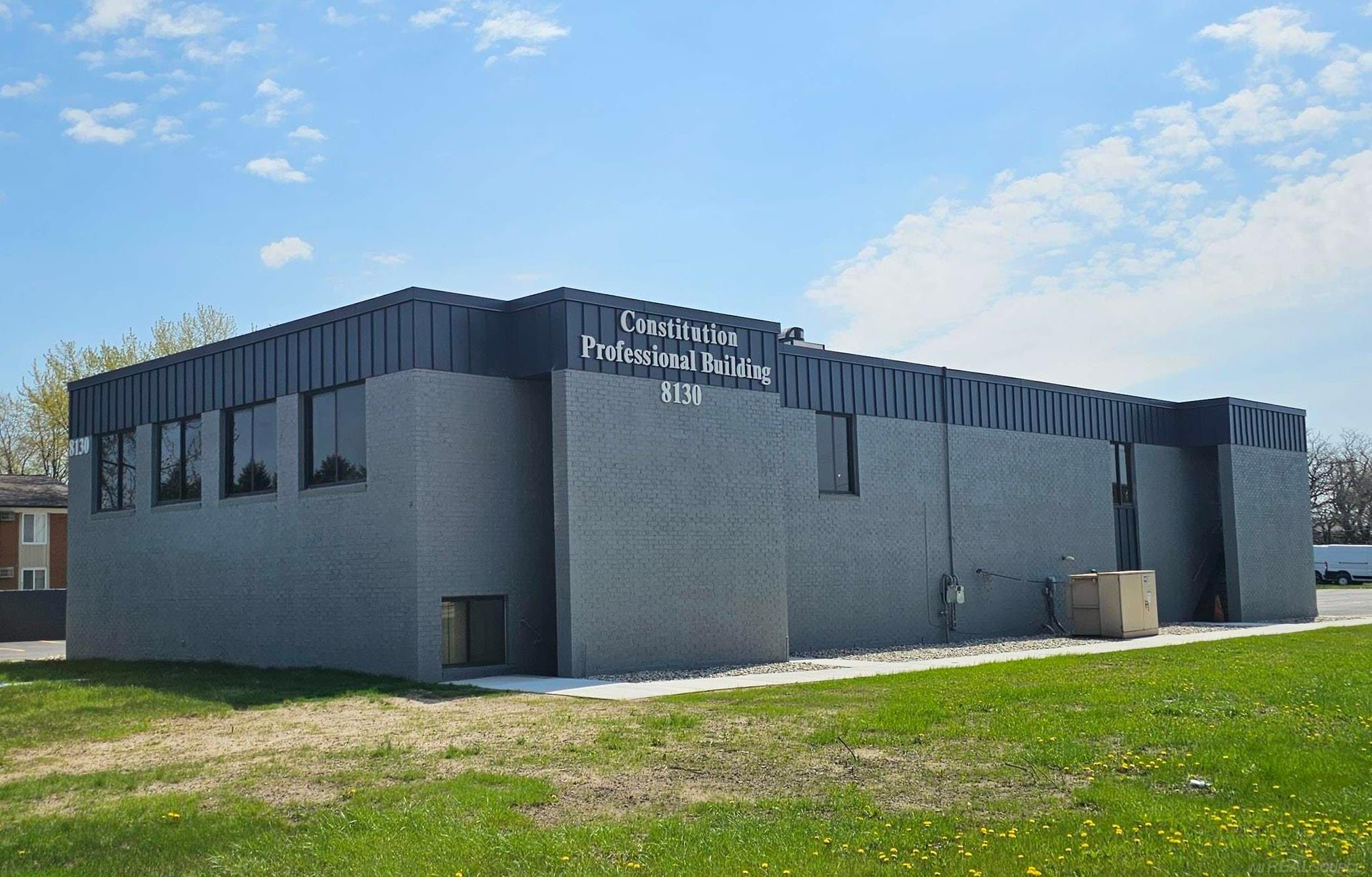 8130 Constitution BLV Boulevard, Sterling Heights, MI 48313 — front exterior