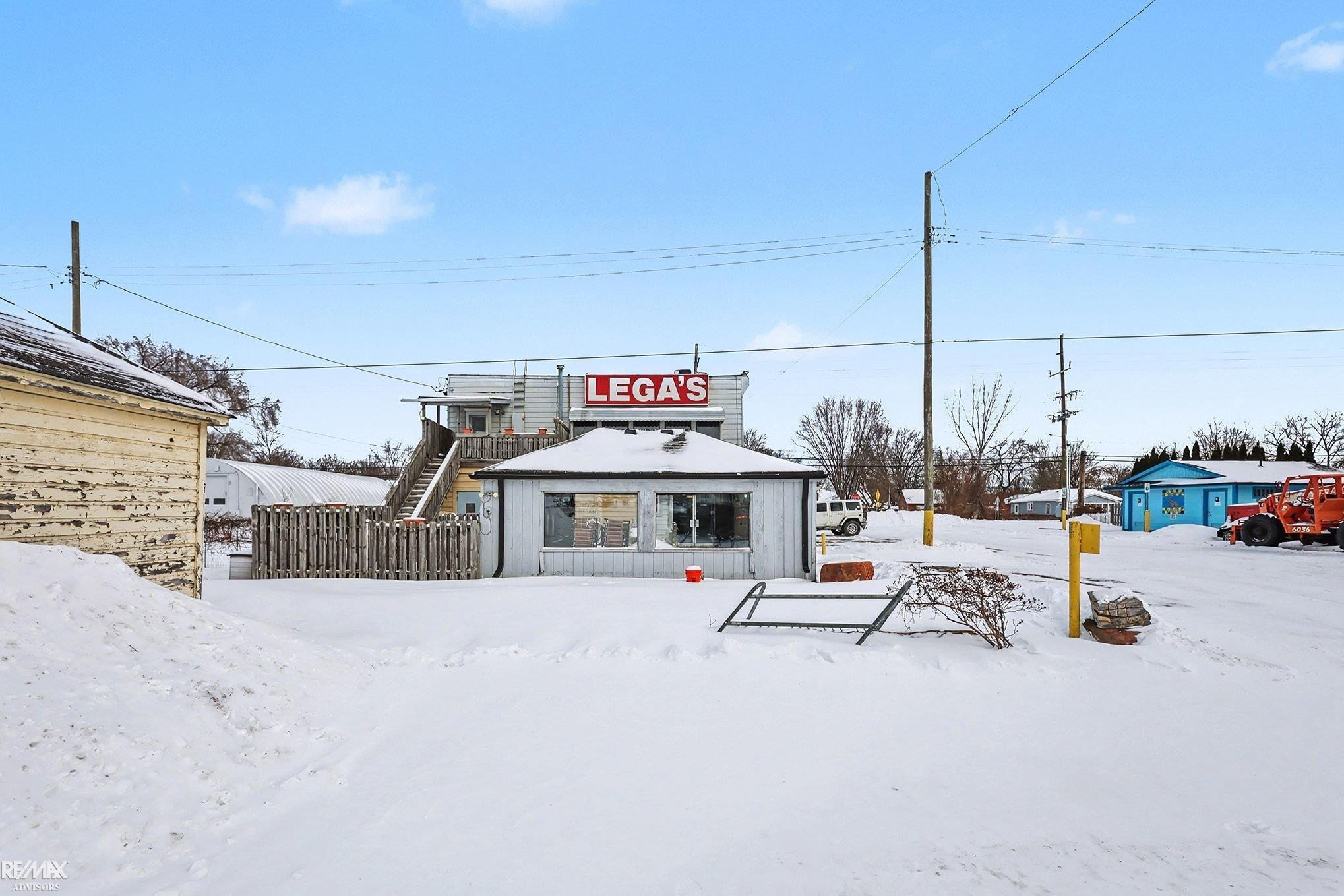 9724 Pearl Beach Boulevard, MI 48001 — Photo 26