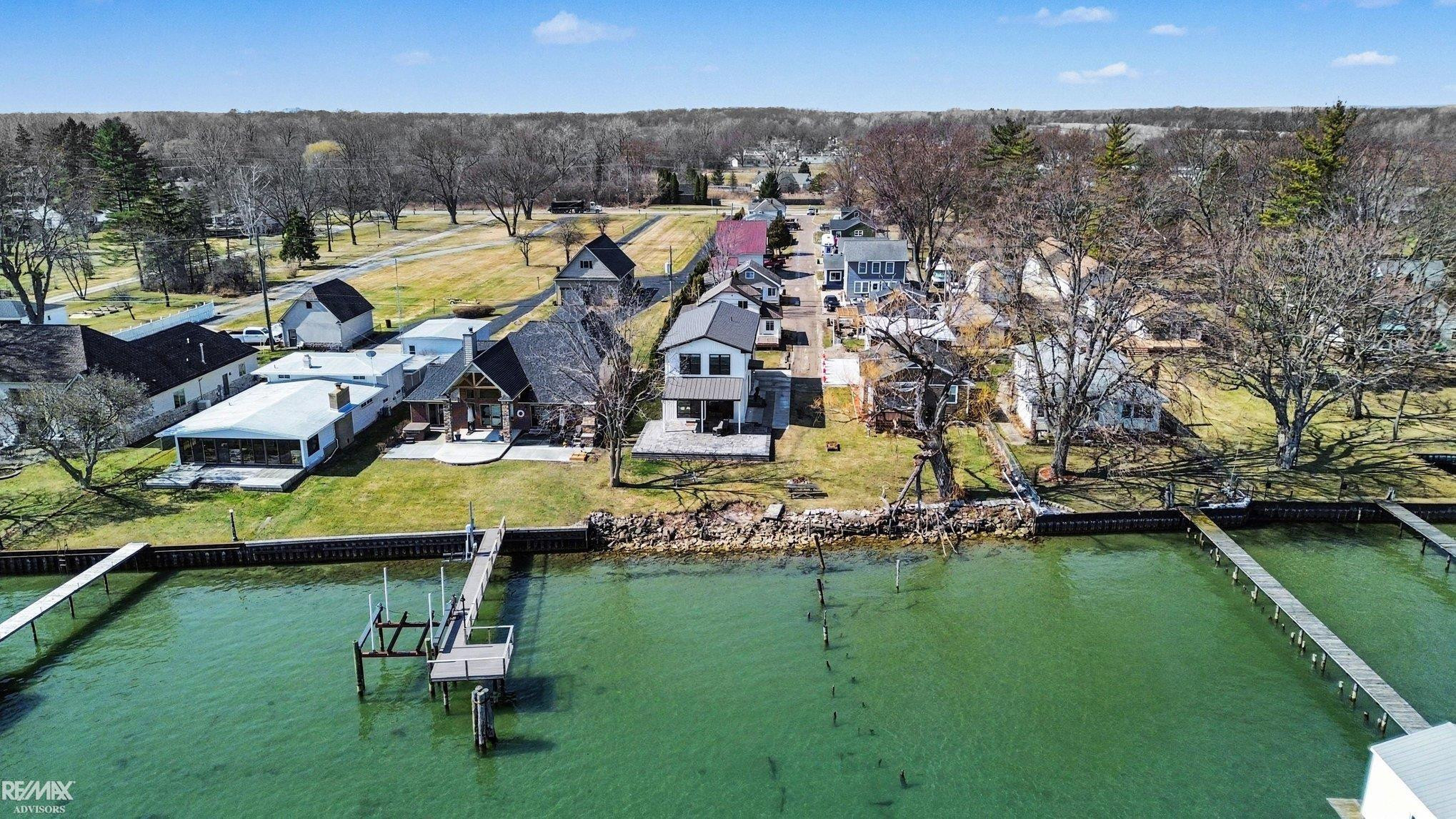 000 Martindale Court, MI — Photo 20