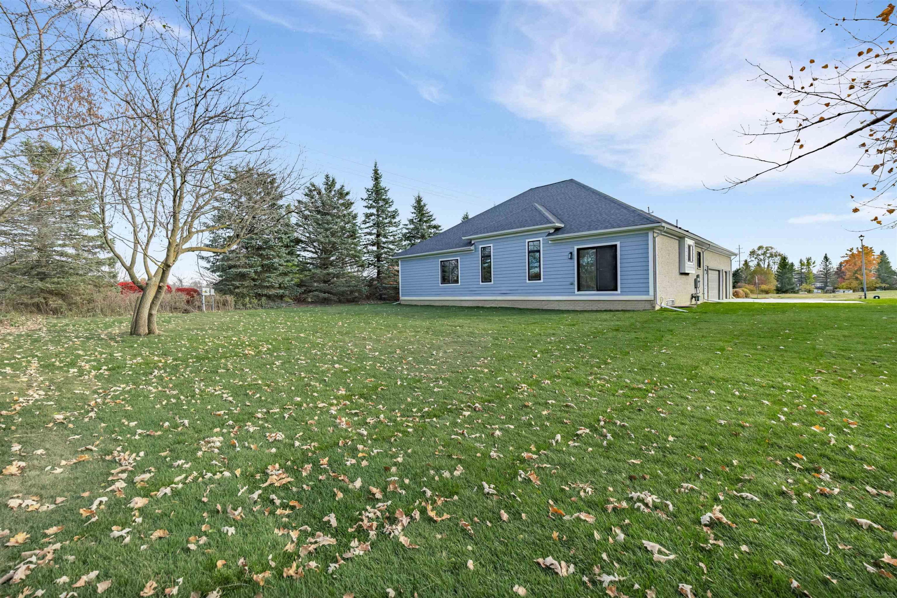 6519 Jamie Lane, Grand Blanc, MI 48439 — Photo 41