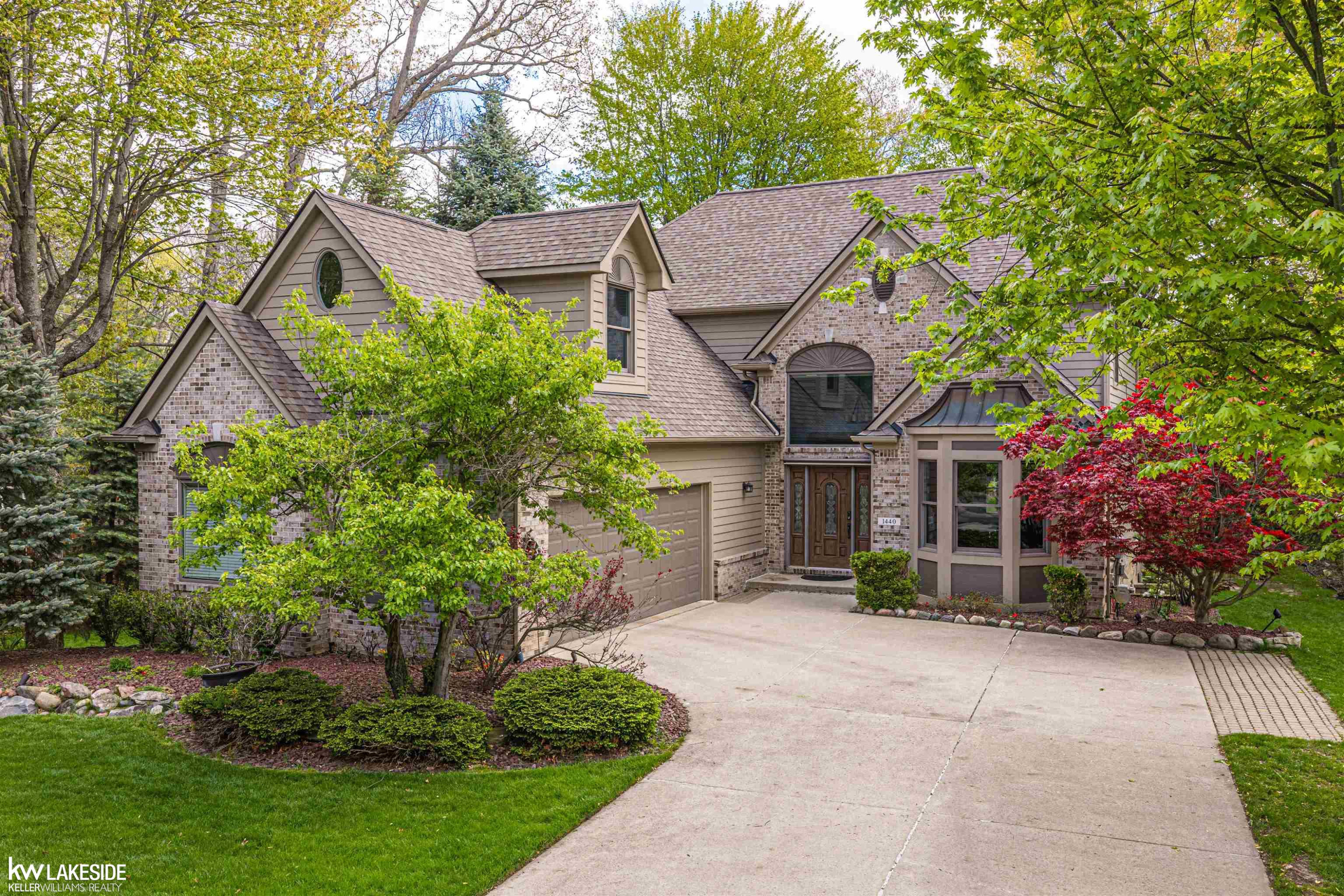 1440 Woodbridge Lane, Wixom, MI 48393 — Photo 2