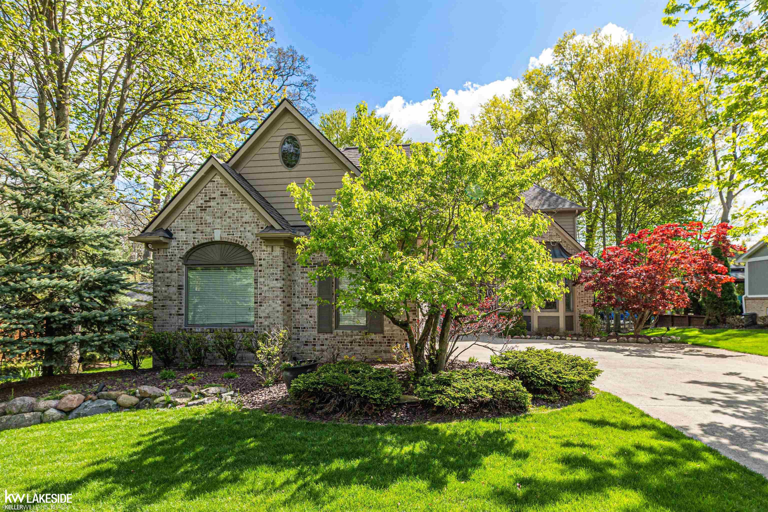 1440 Woodbridge Lane, Wixom, MI 48393 — Photo 3