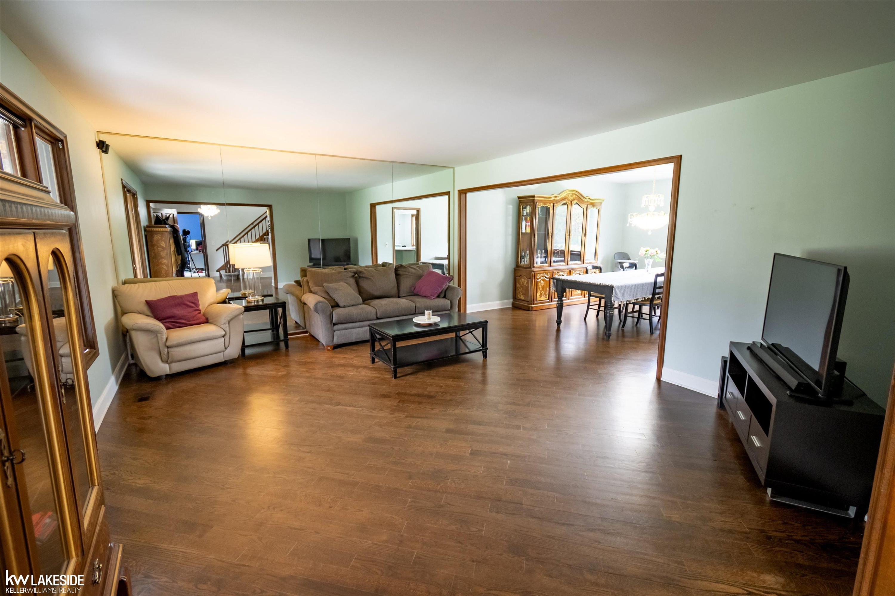 37900 Saddle Lane, Clinton Twp, MI 48036 — Photo 11
