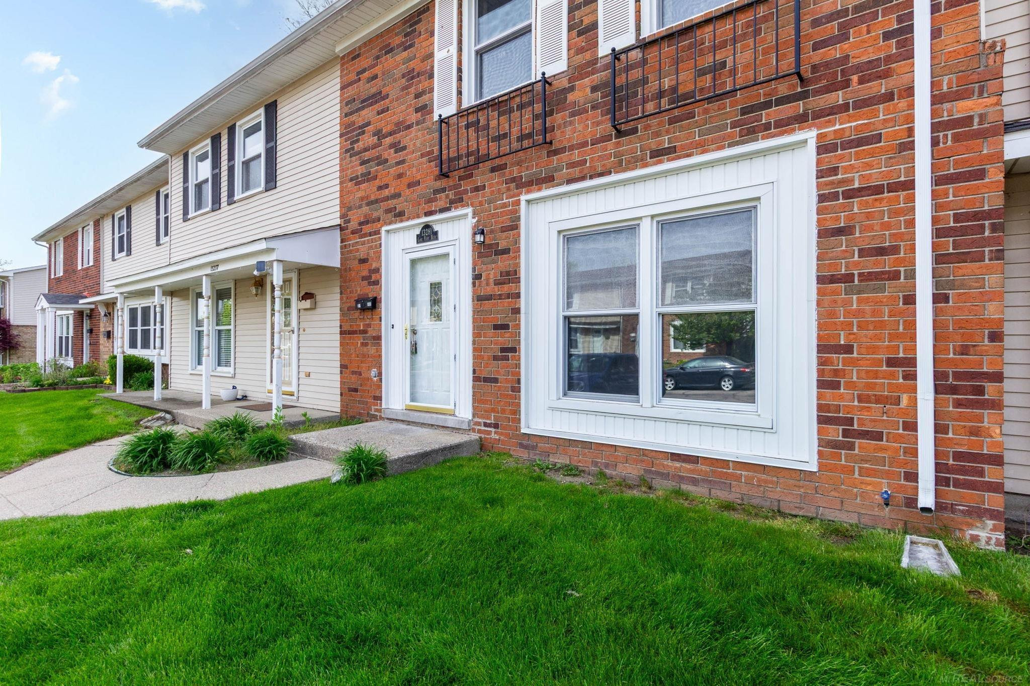13281 Lake Point Boulevard, MI 48111 — Photo 4
