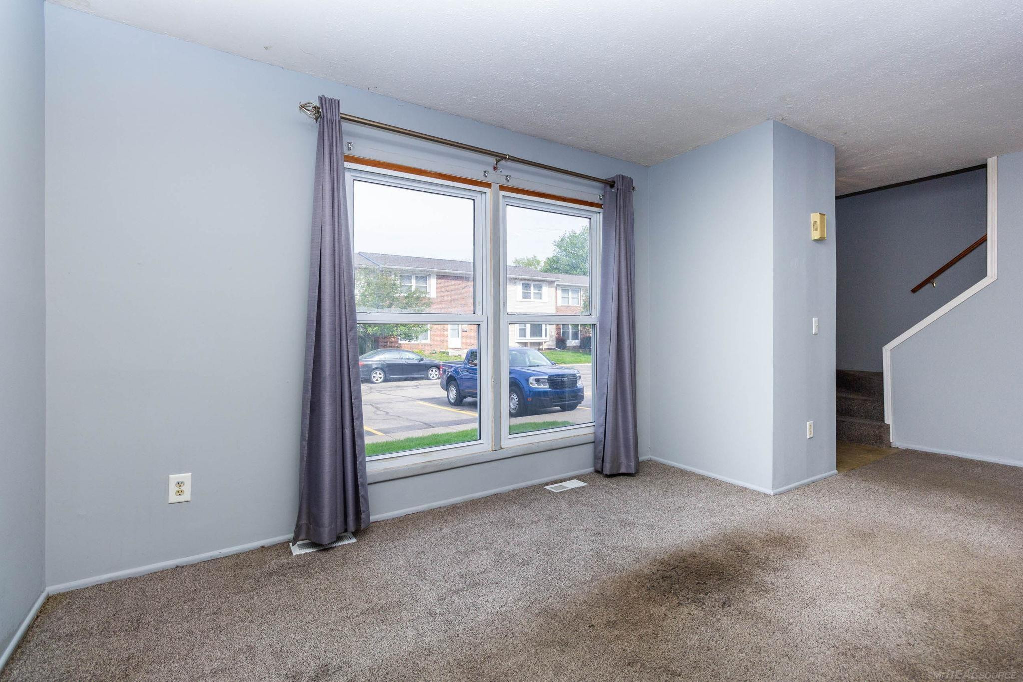 13281 Lake Point Boulevard, MI 48111 — Photo 8