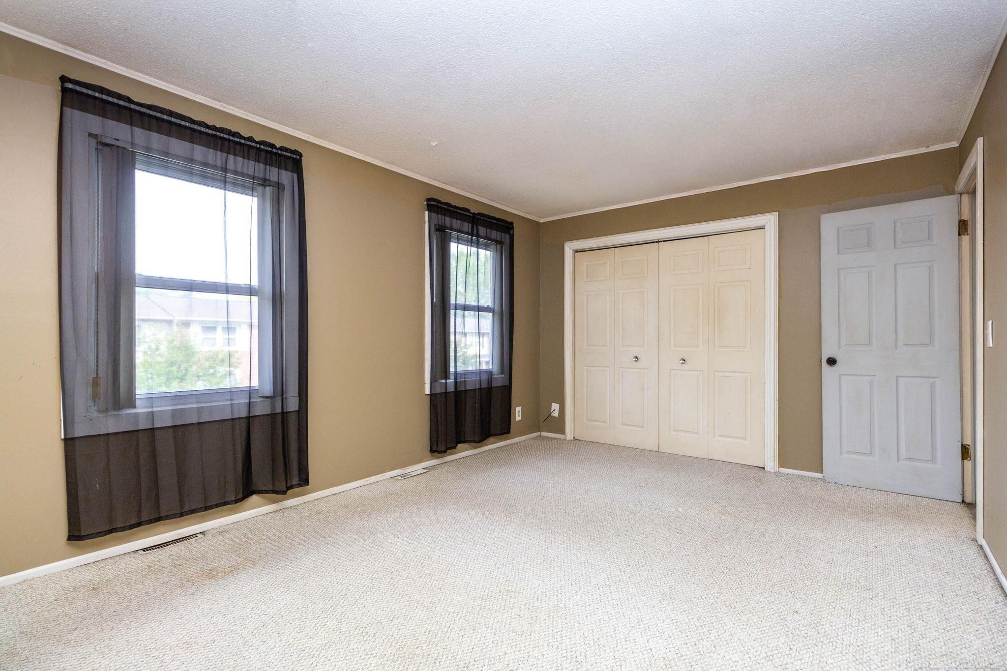 13281 Lake Point Boulevard, MI 48111 — Photo 15