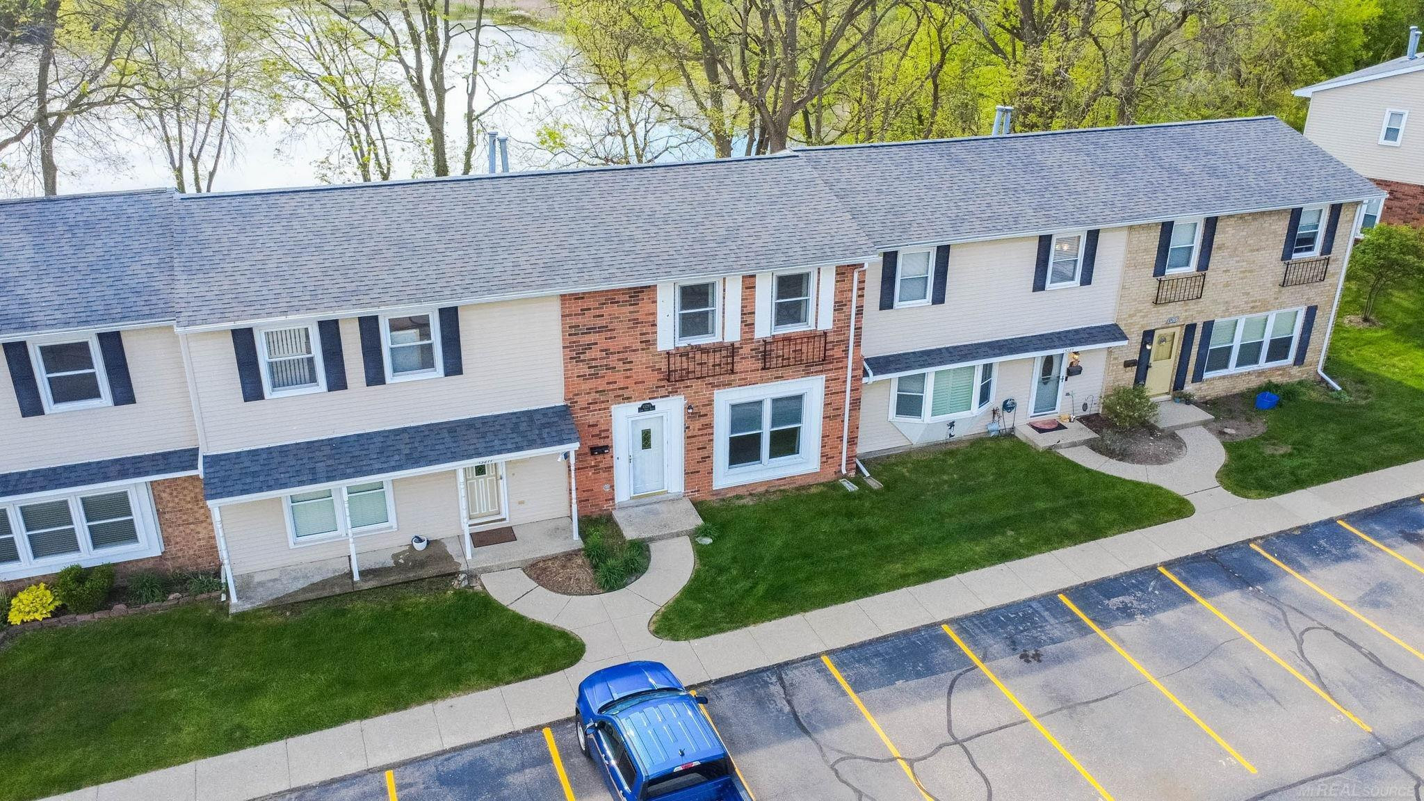 13281 Lake Point Boulevard, MI 48111 — Photo 32