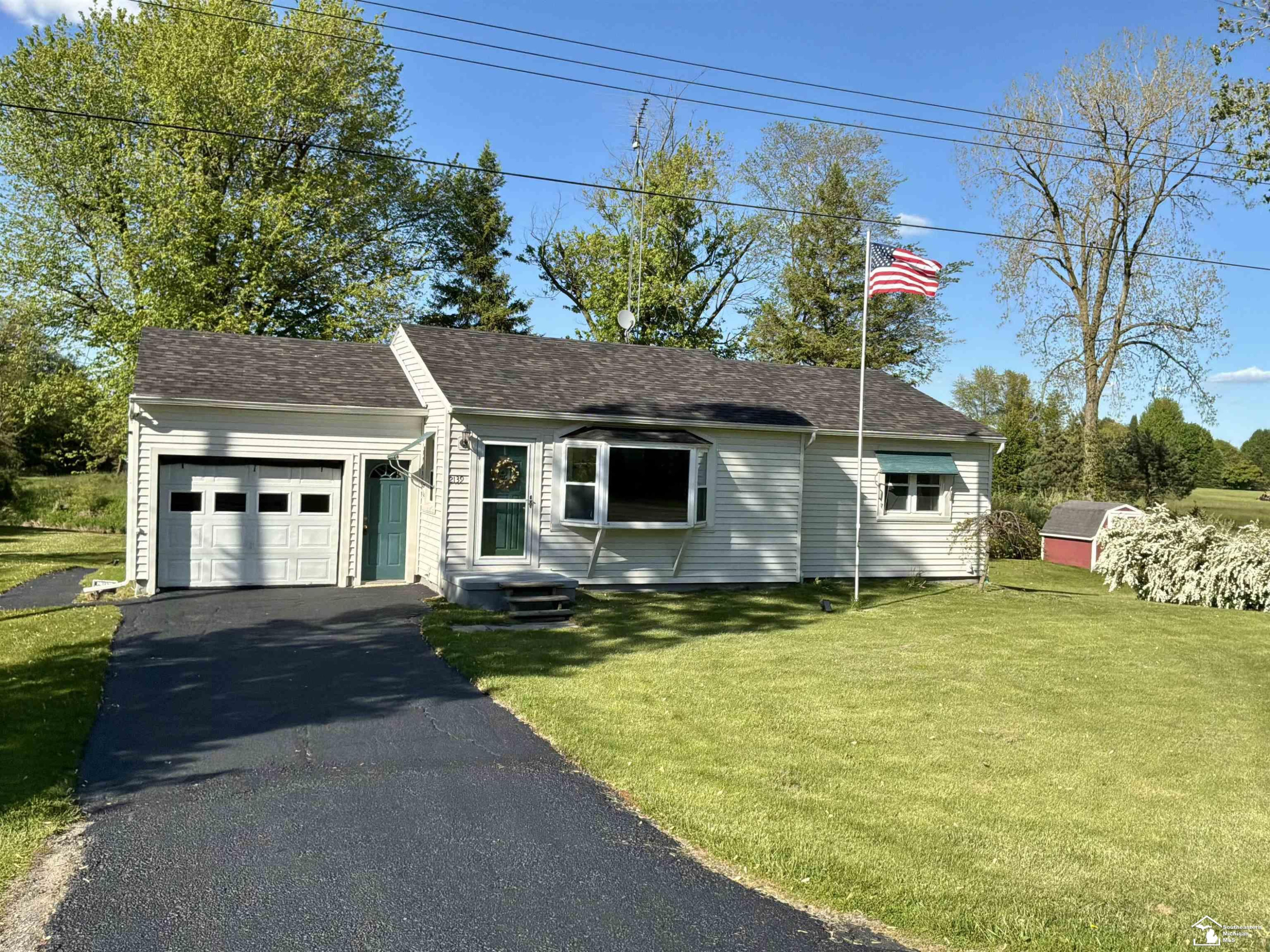2139 Sandy Creek Rd, Monroe, MI 48162 — front exterior