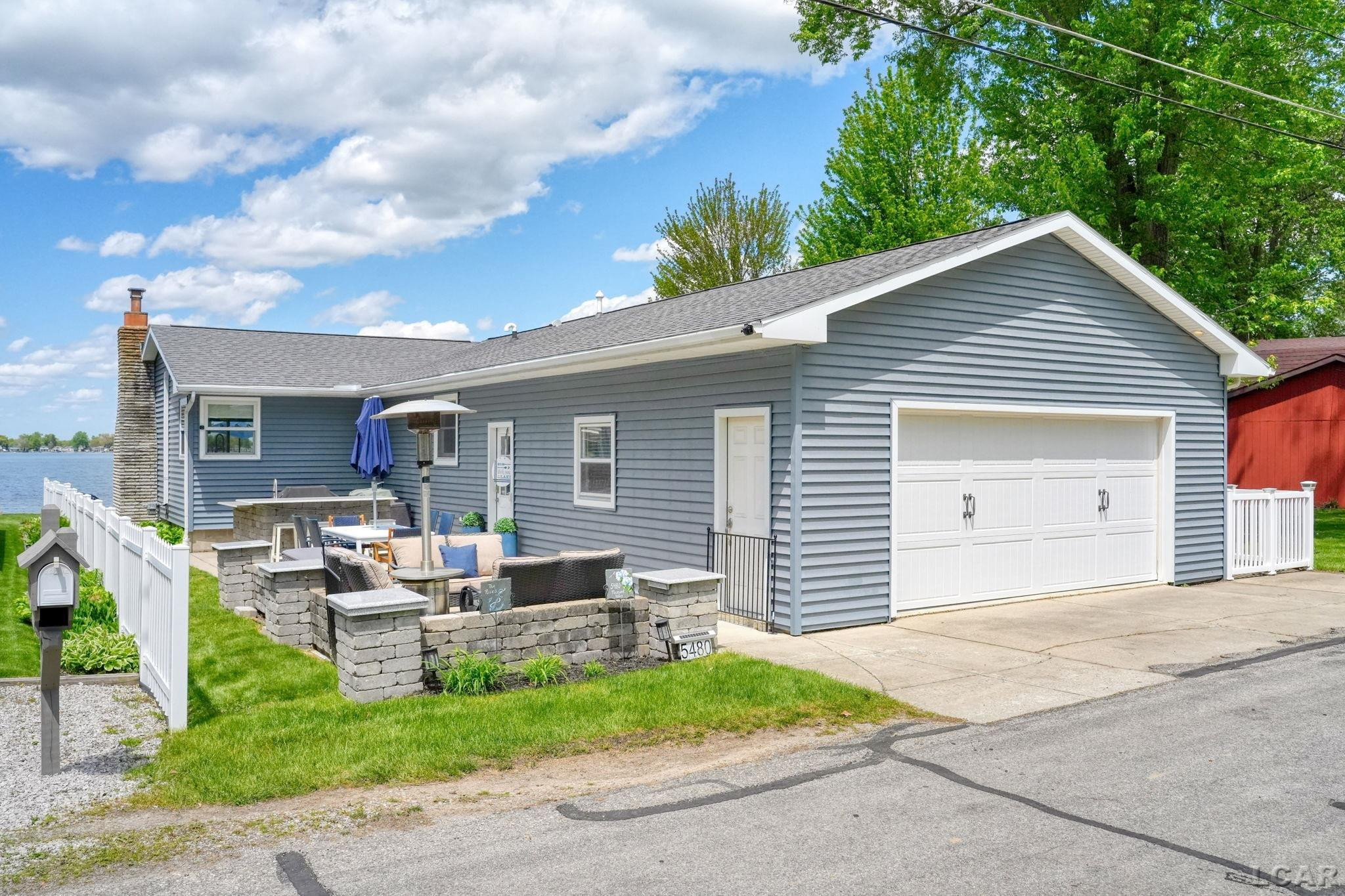 5480 Pleasant Valley Road, Manitou Beach, MI 49253