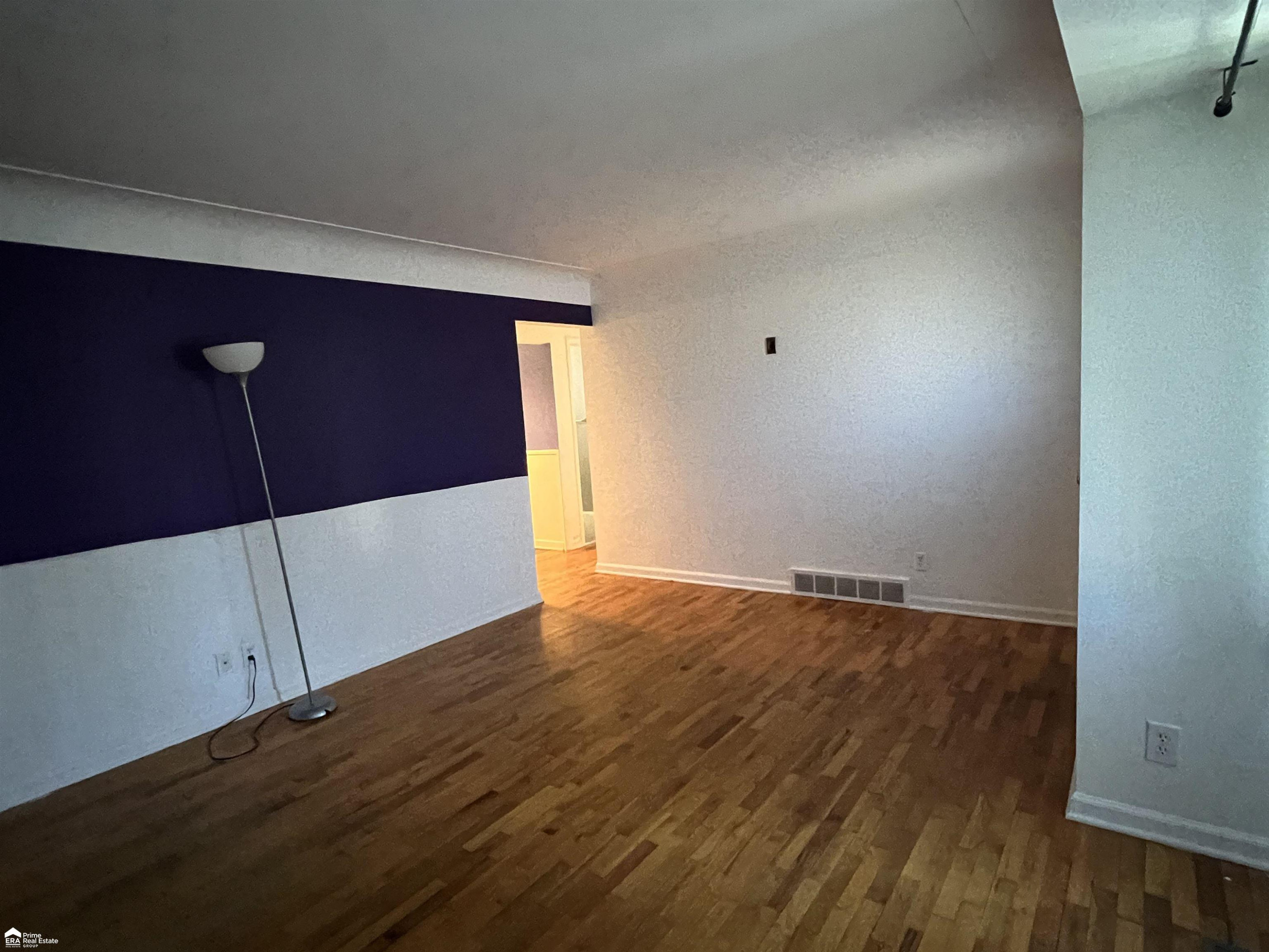 835 Southwood Dr Drive, Fenton, MI 48430 — Photo 8