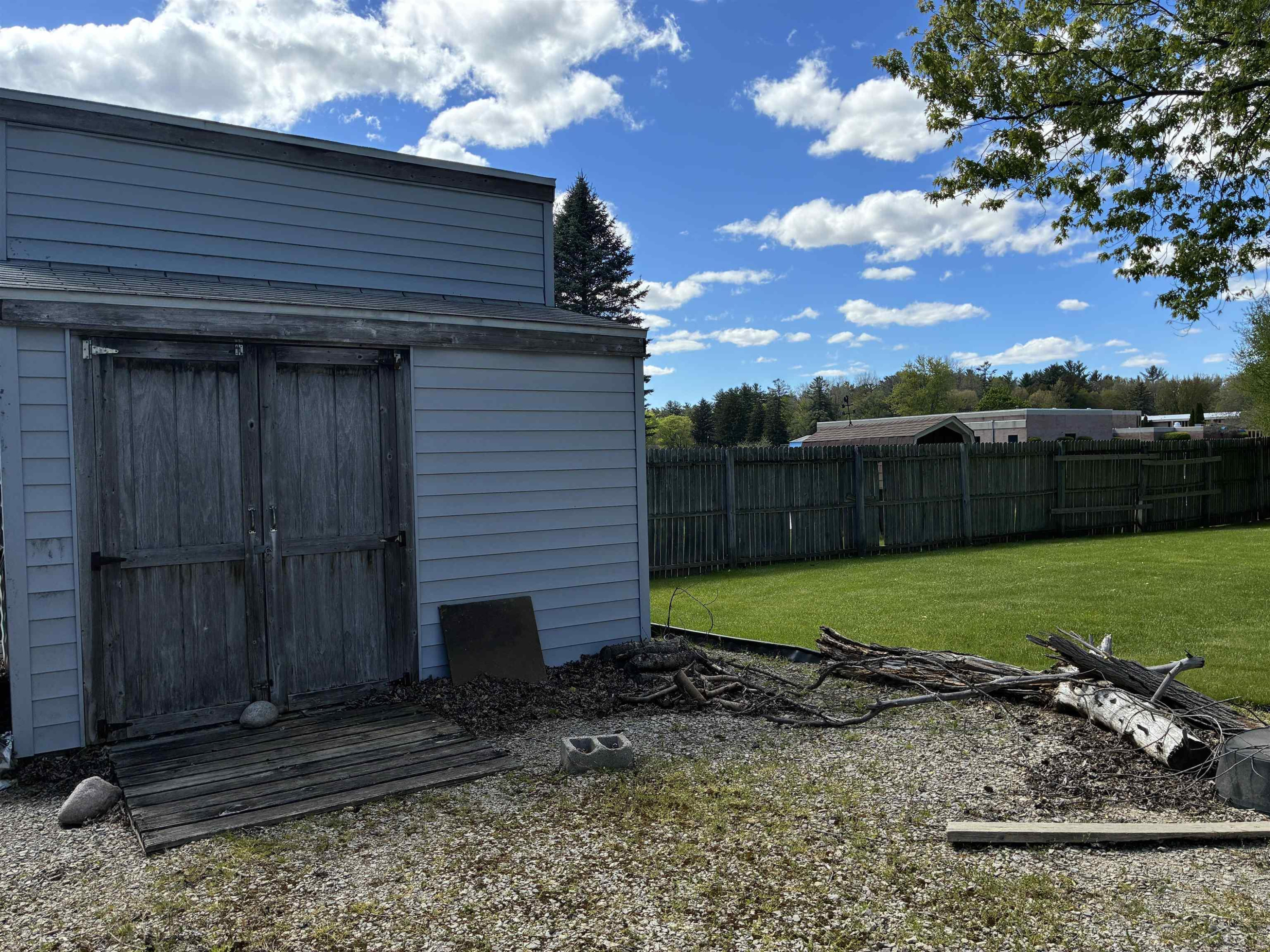 7178 London Drive, Saginaw, MI 48609 — Photo 6