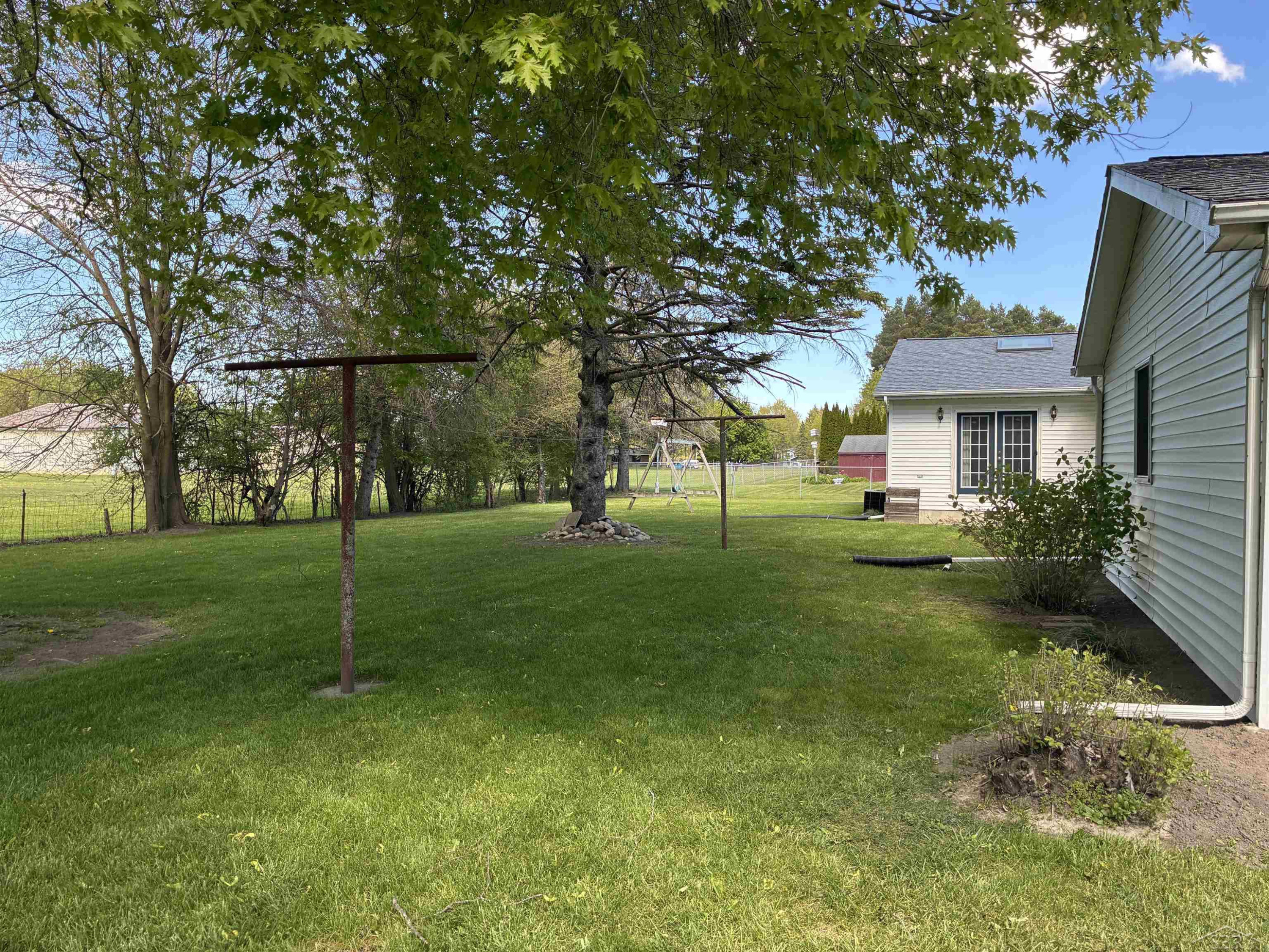 7178 London Drive, Saginaw, MI 48609 — Photo 8