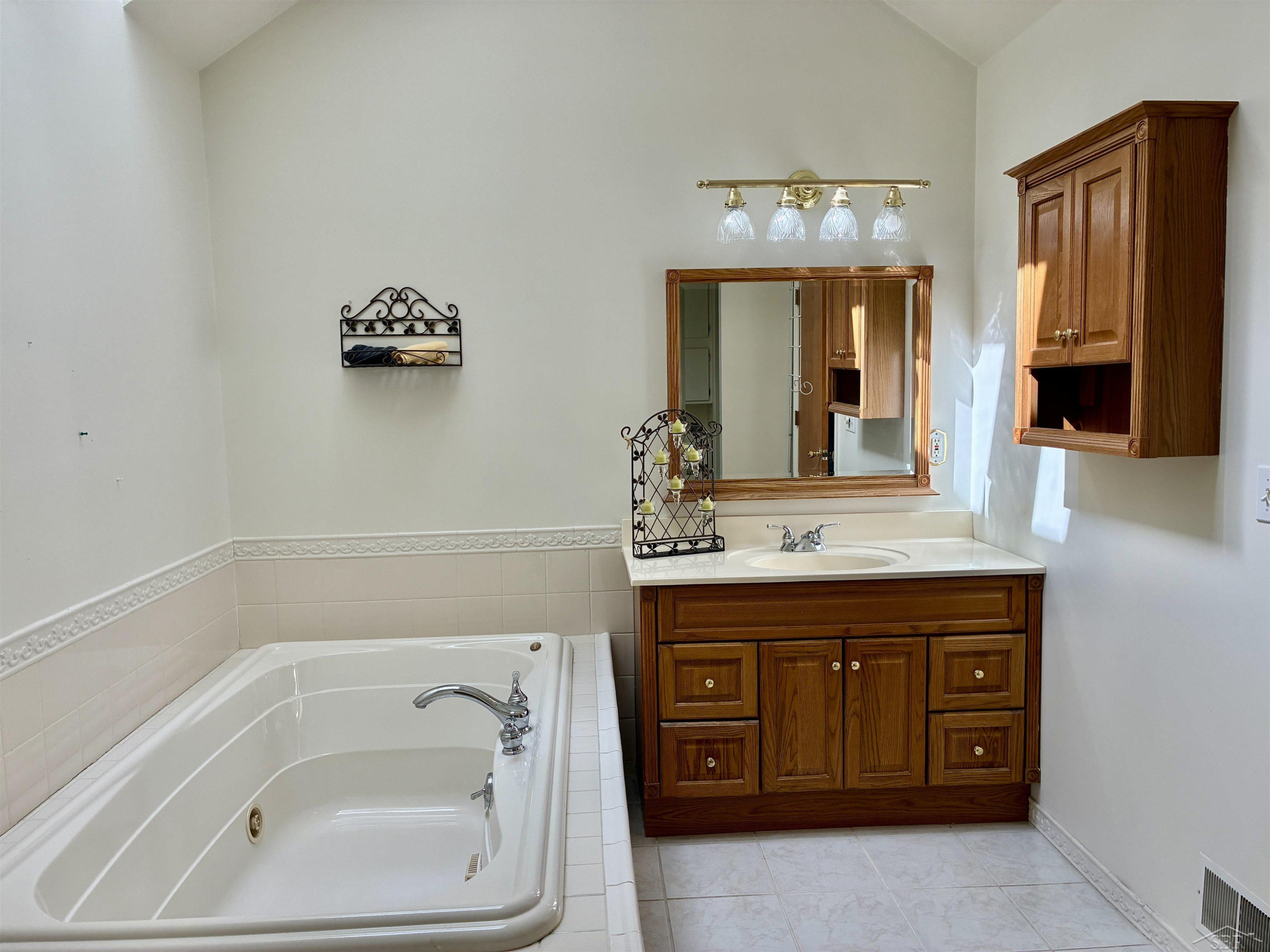 7178 London Drive, Saginaw, MI 48609 — Photo 24