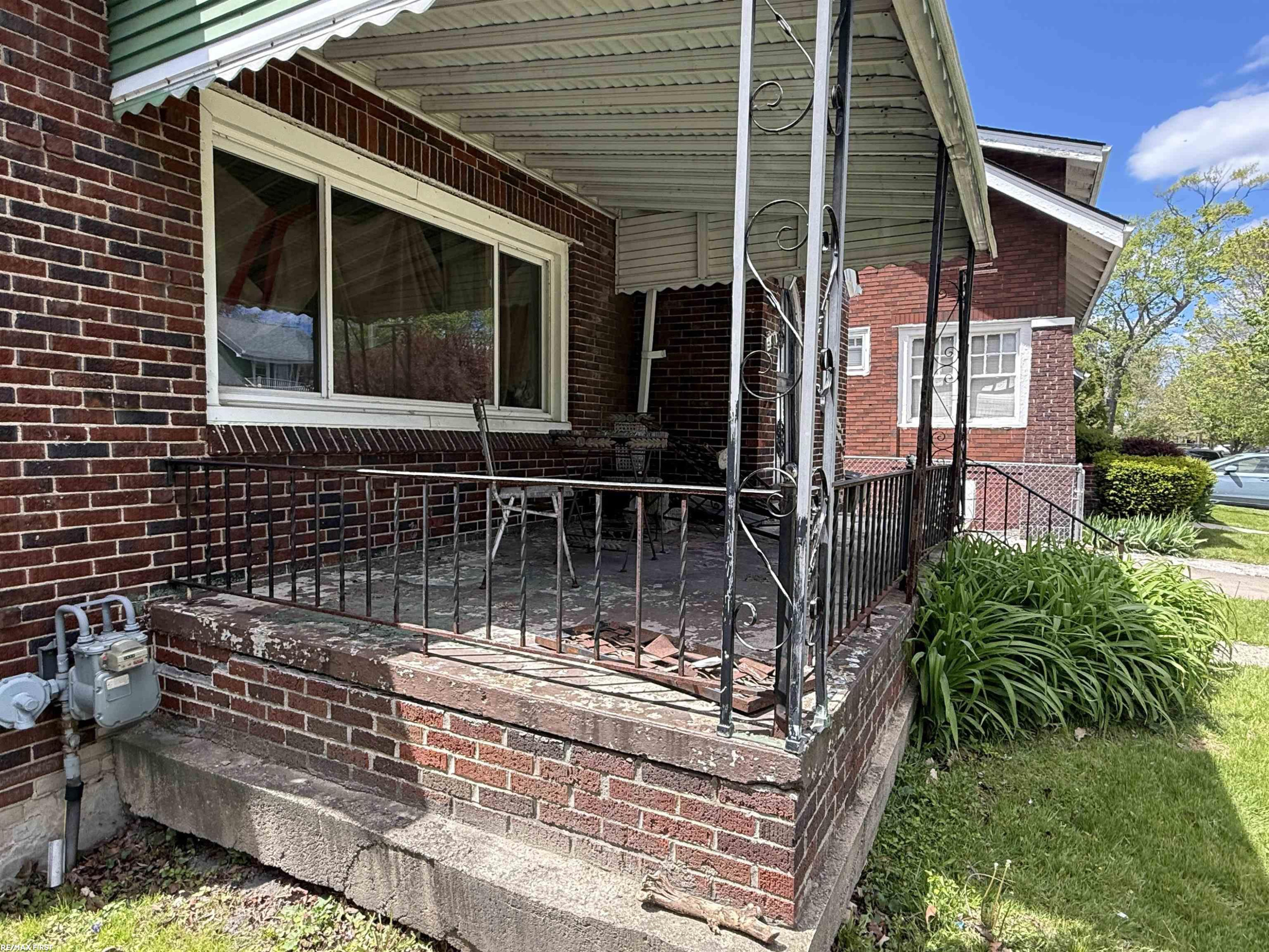 591 Chalmers Street, Detroit, MI 48215 — Photo 2