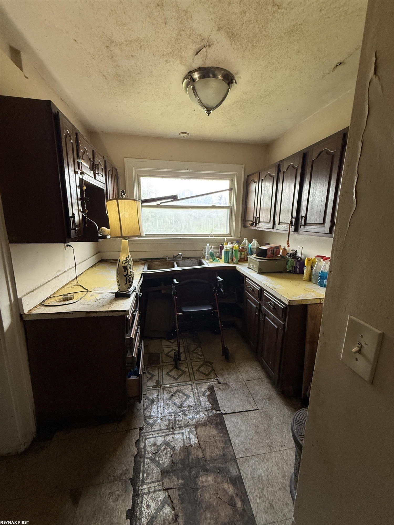 591 Chalmers Street, Detroit, MI 48215 — Photo 5