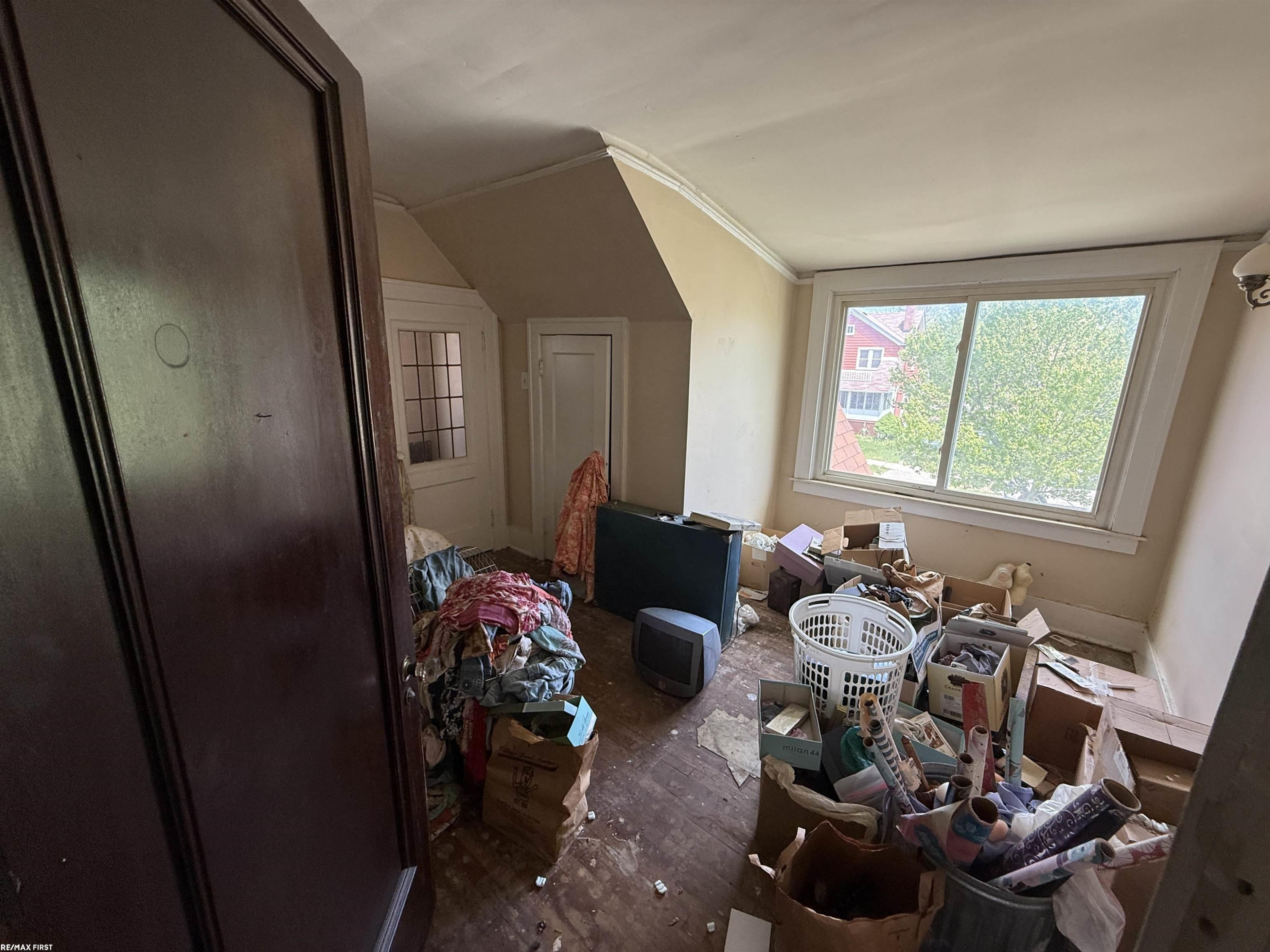 591 Chalmers Street, Detroit, MI 48215 — Photo 9