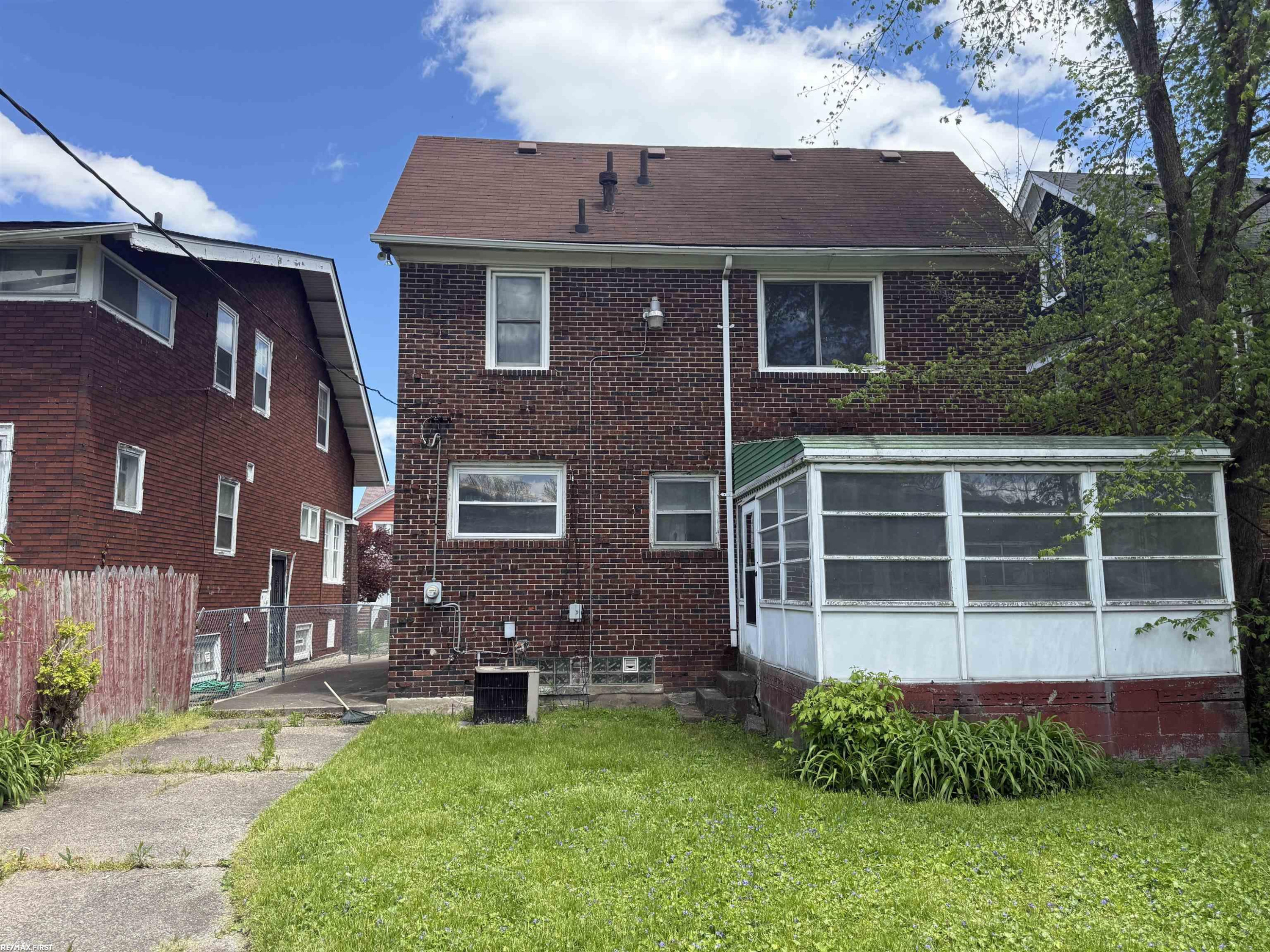 591 Chalmers Street, Detroit, MI 48215 — Photo 14