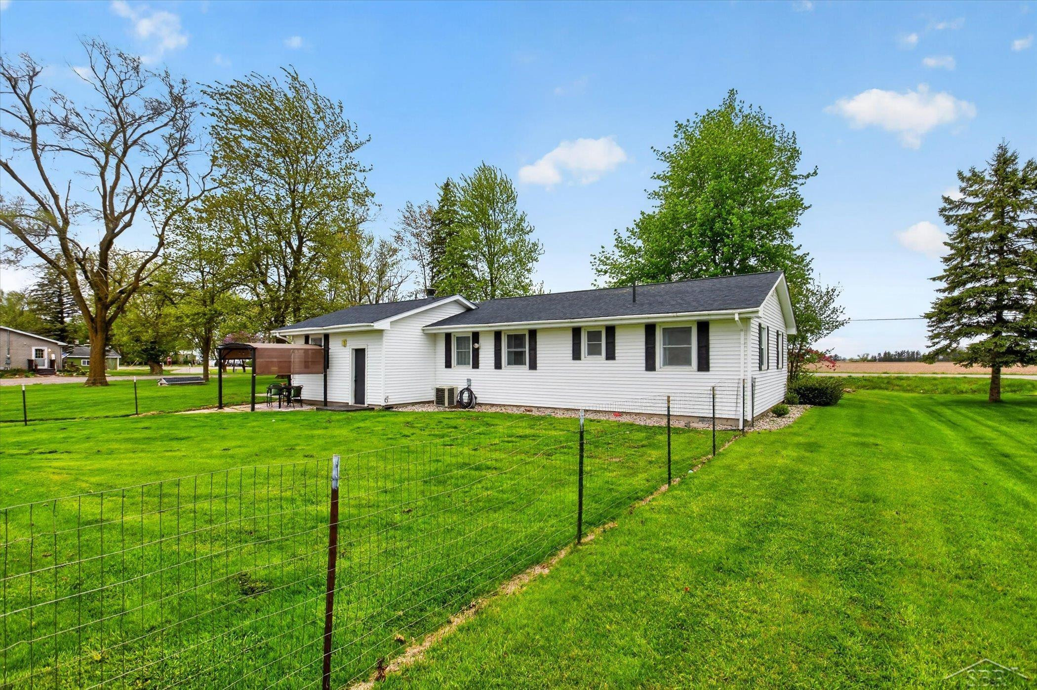 2459 11 Mile Road, Auburn, MI 48611 — Photo 25