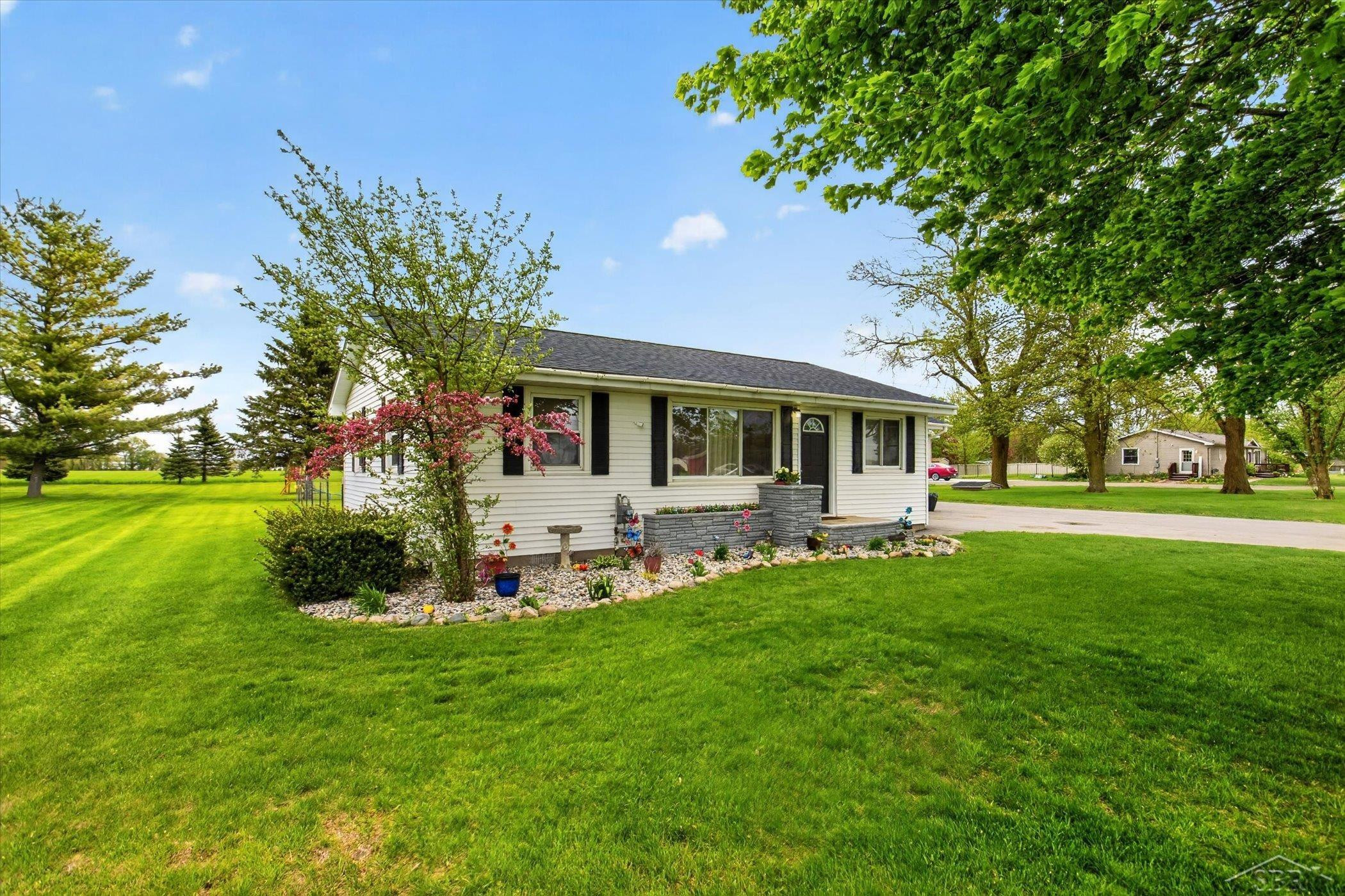 2459 11 Mile Road, Auburn, MI 48611 — Photo 27