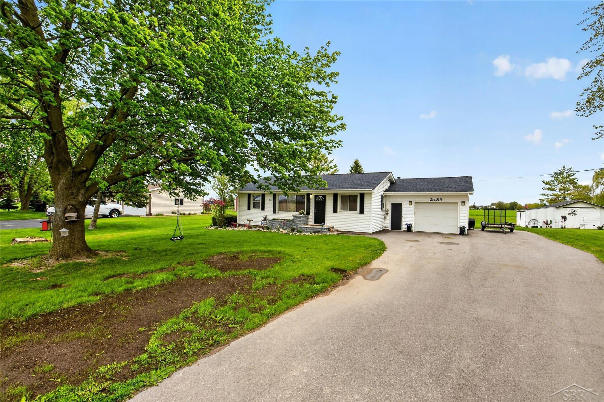 2459 11 Mile Road, Auburn, MI 48611 — Photo 29