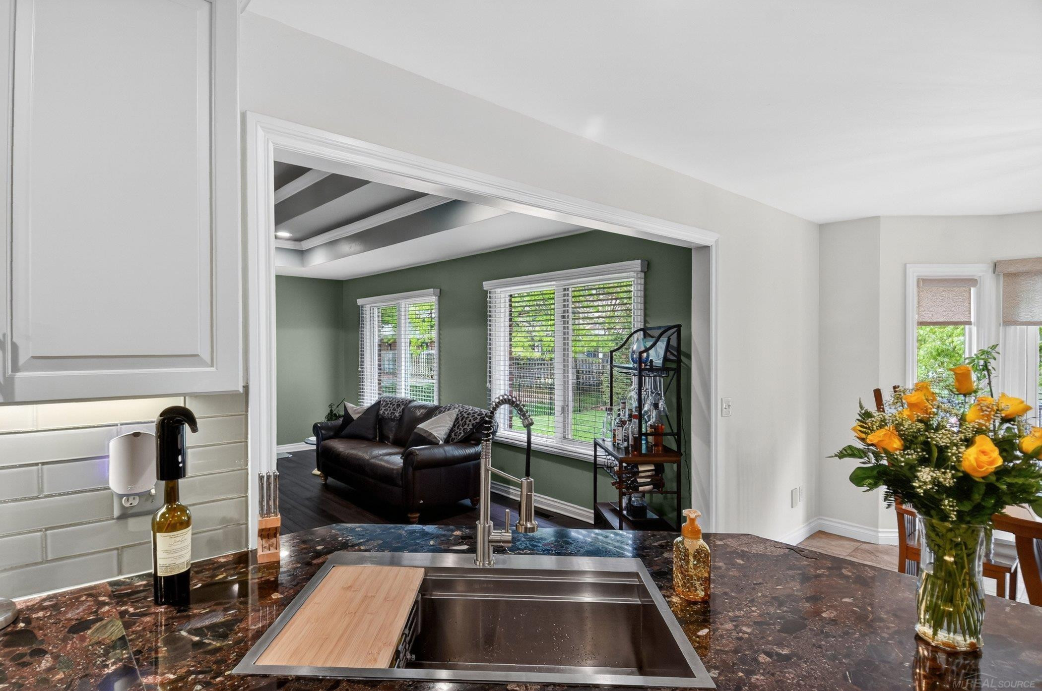 53226 Williams Way, Shelby Twp, MI 48316 — Photo 16