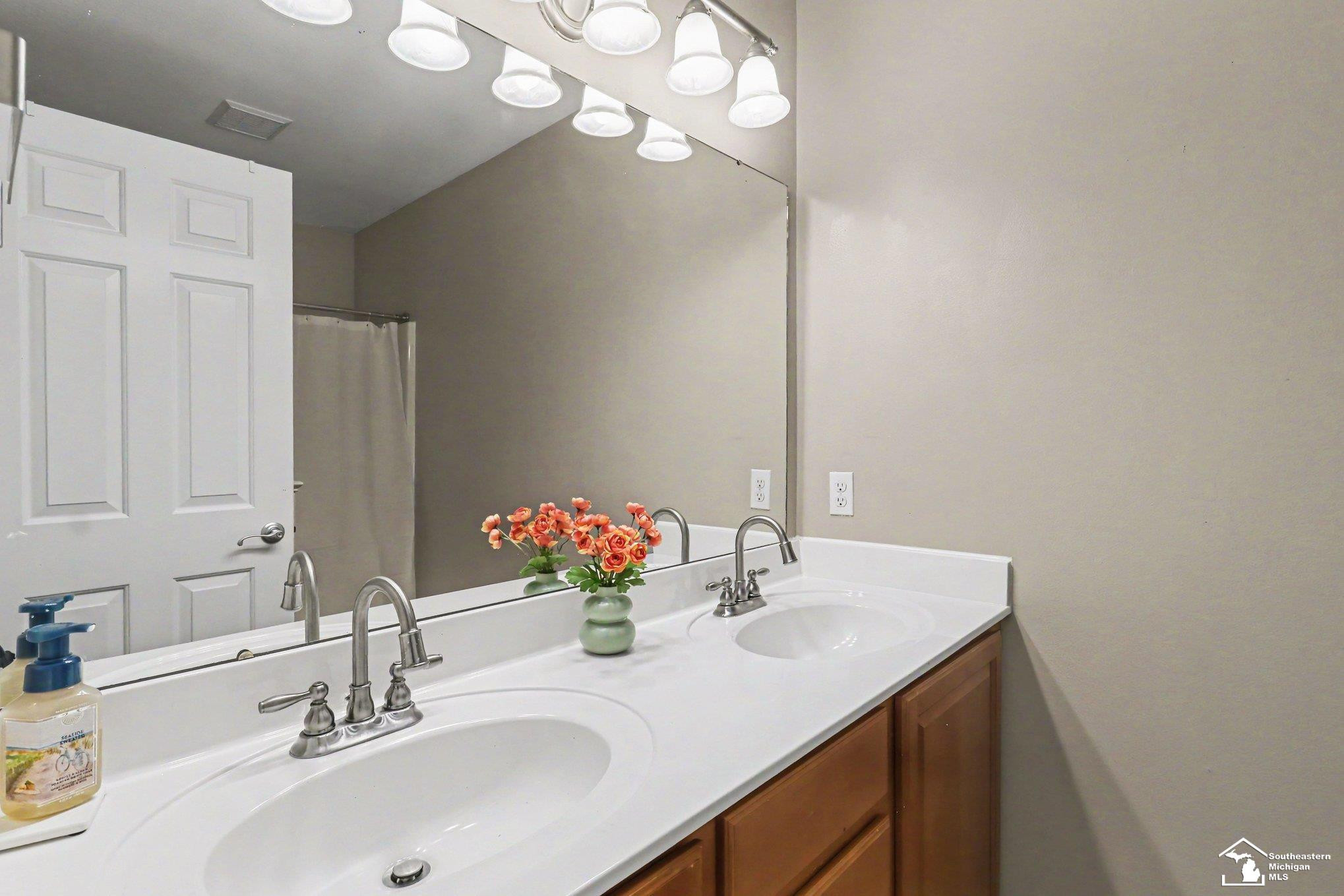3508 Wimbledon Court, Lambertville, MI 48144 — Photo 20