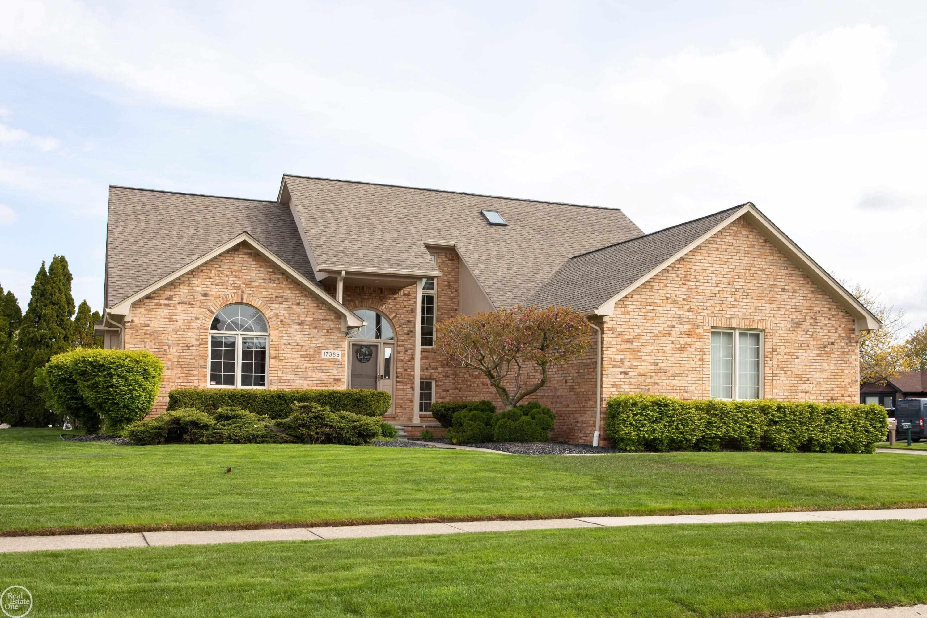 17385 Hillcrest Drive, Macomb, MI 48044 — Photo 2