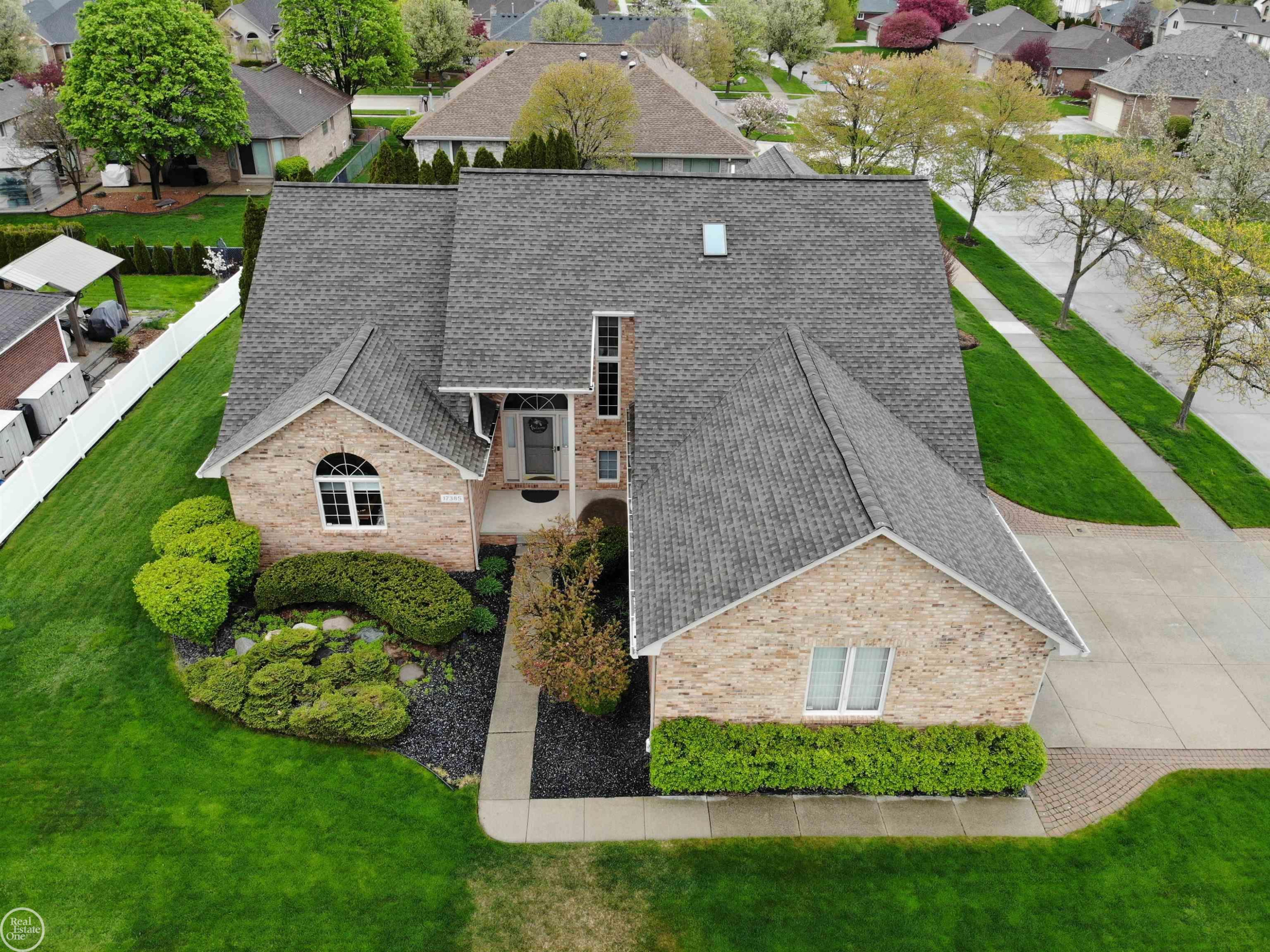 17385 Hillcrest Drive, Macomb, MI 48044 — Photo 3