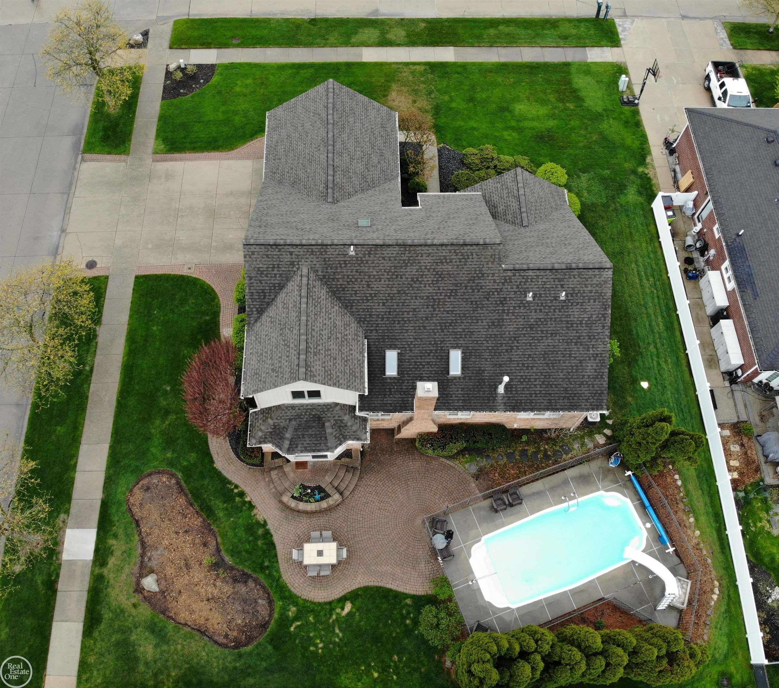 17385 Hillcrest Drive, Macomb, MI 48044 — Photo 4
