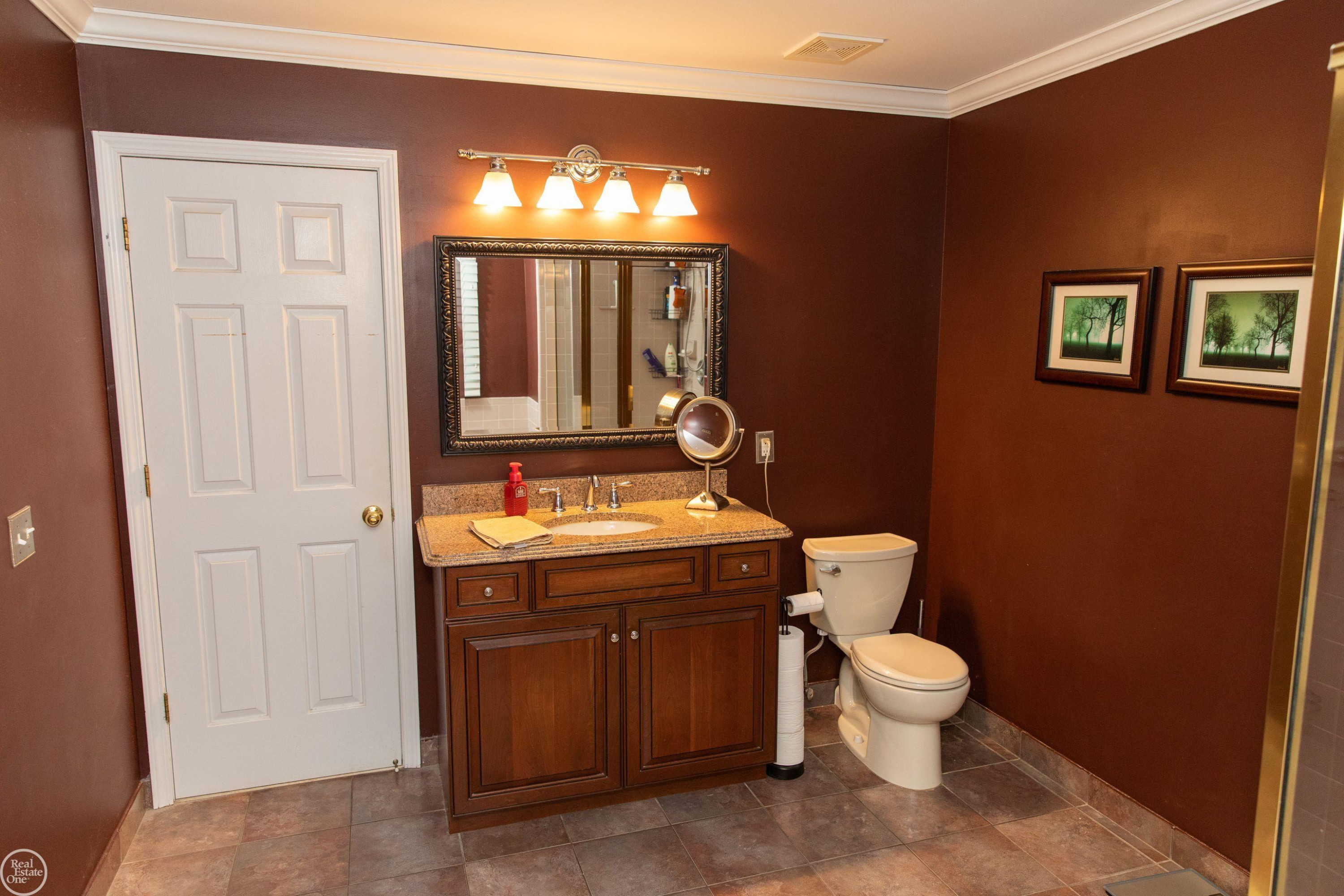 17385 Hillcrest Drive, Macomb, MI 48044 — Photo 22