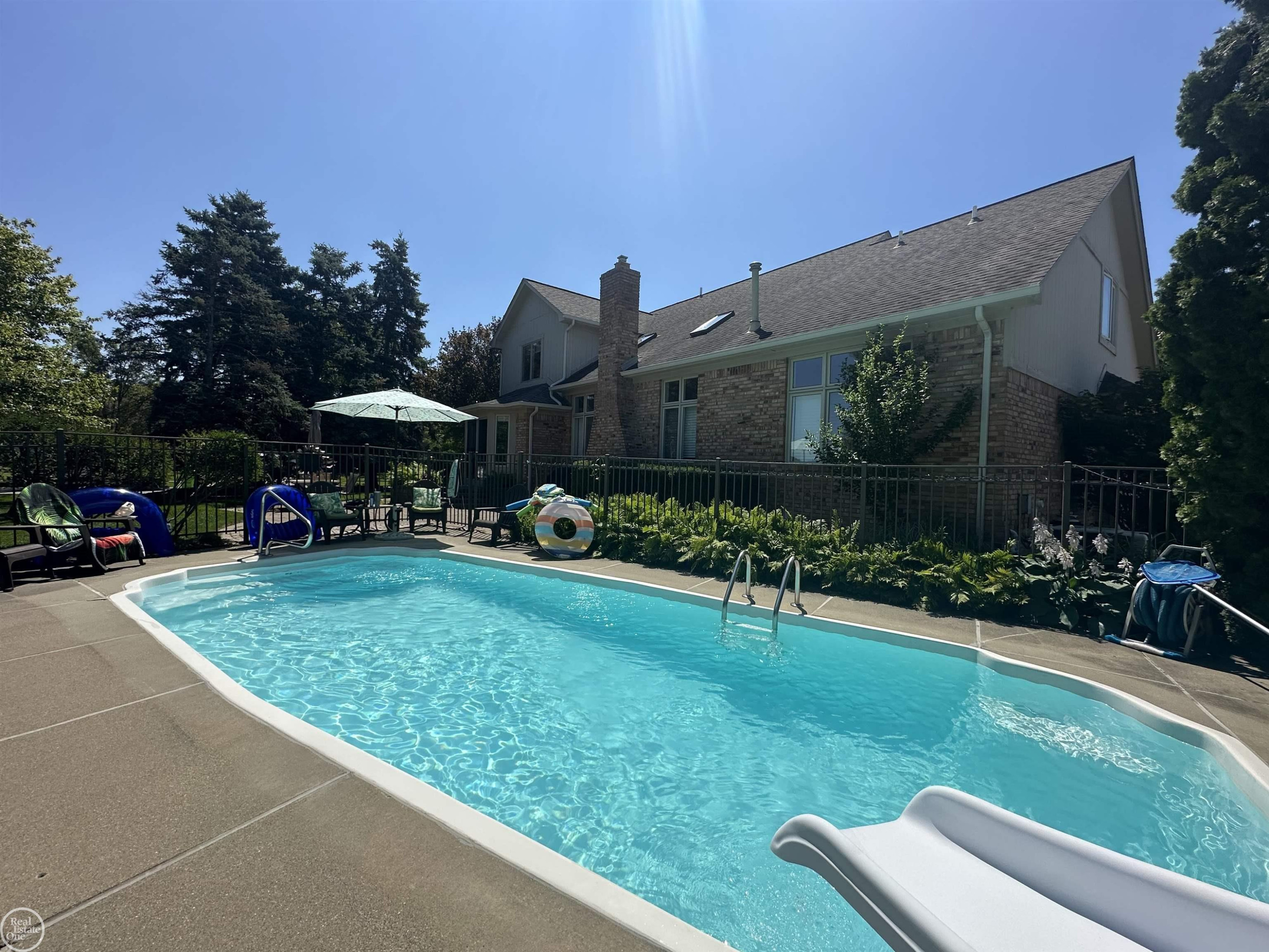 17385 Hillcrest Drive, Macomb, MI 48044 — Photo 39