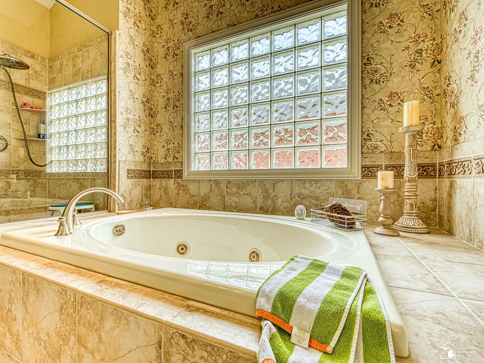 1033 Saint James Park Avenue, Monroe, MI 48161 — Photo 41