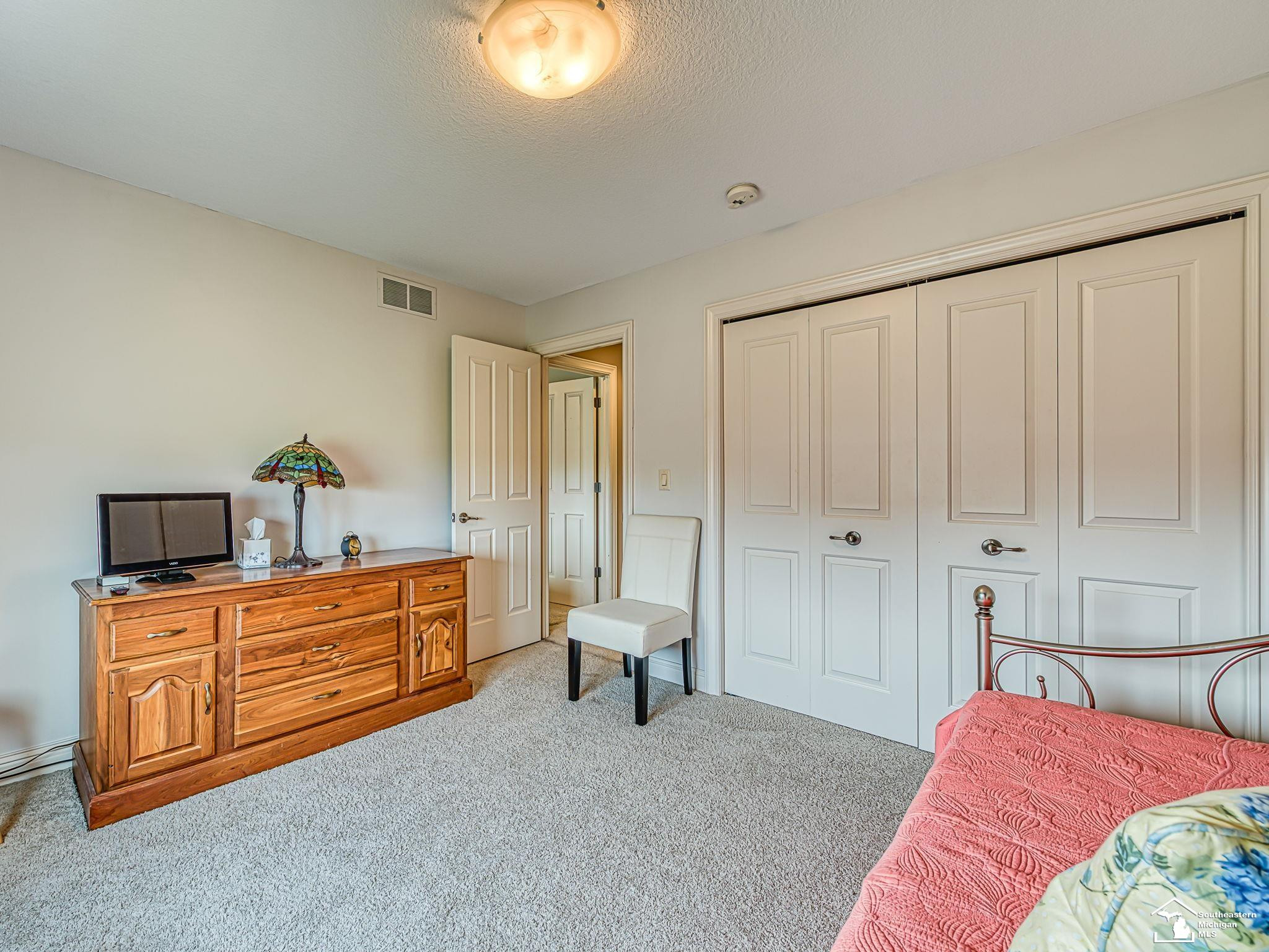 1033 Saint James Park Avenue, Monroe, MI 48161 — Photo 45