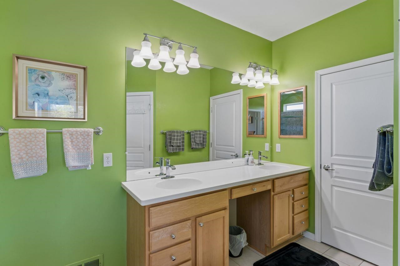 9339 Sand Hill Drive, Grand Blanc, MI 48439 — Photo 17