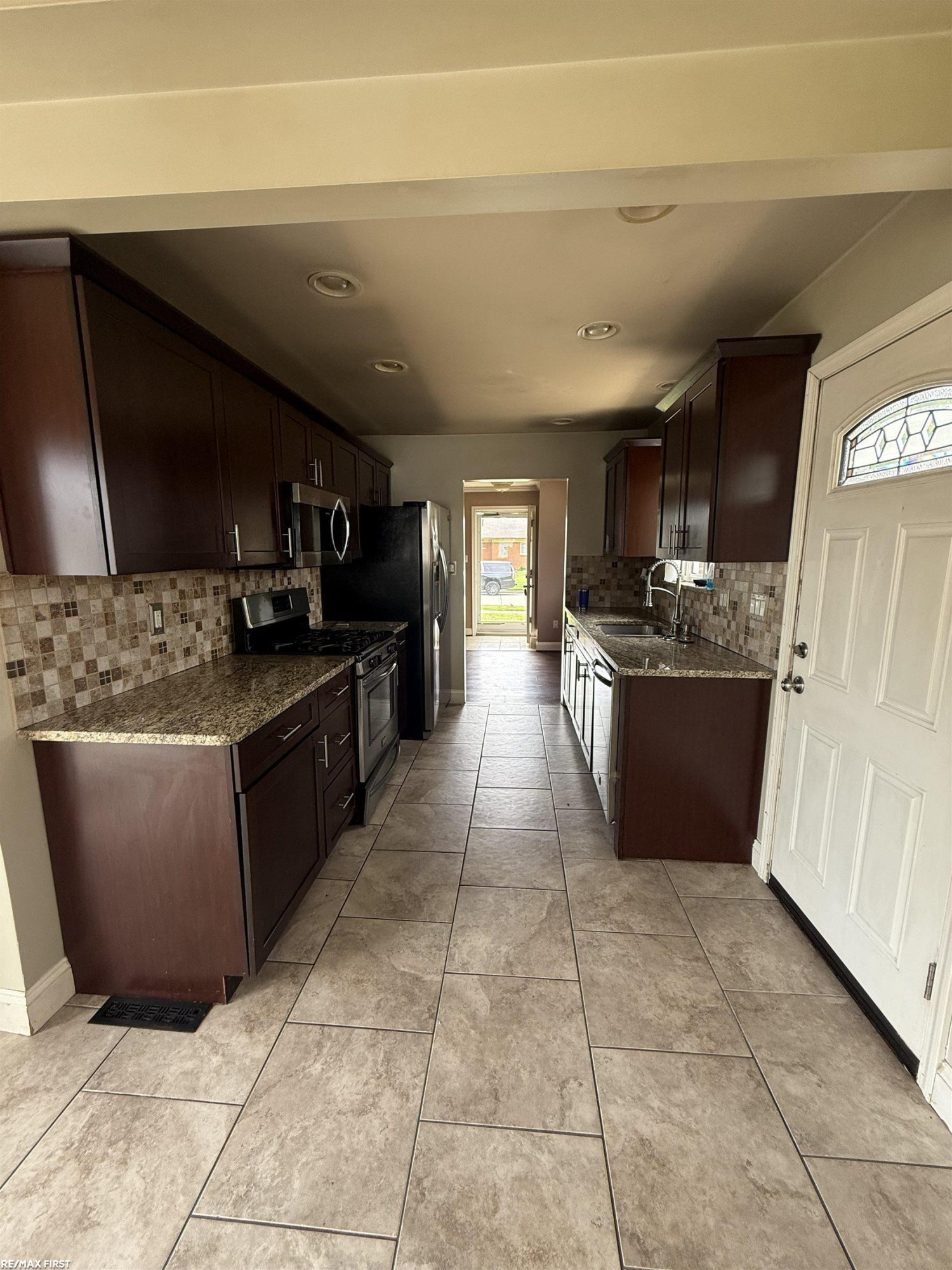 17851 Rainbow Street, Fraser, MI 48026 — Photo 5