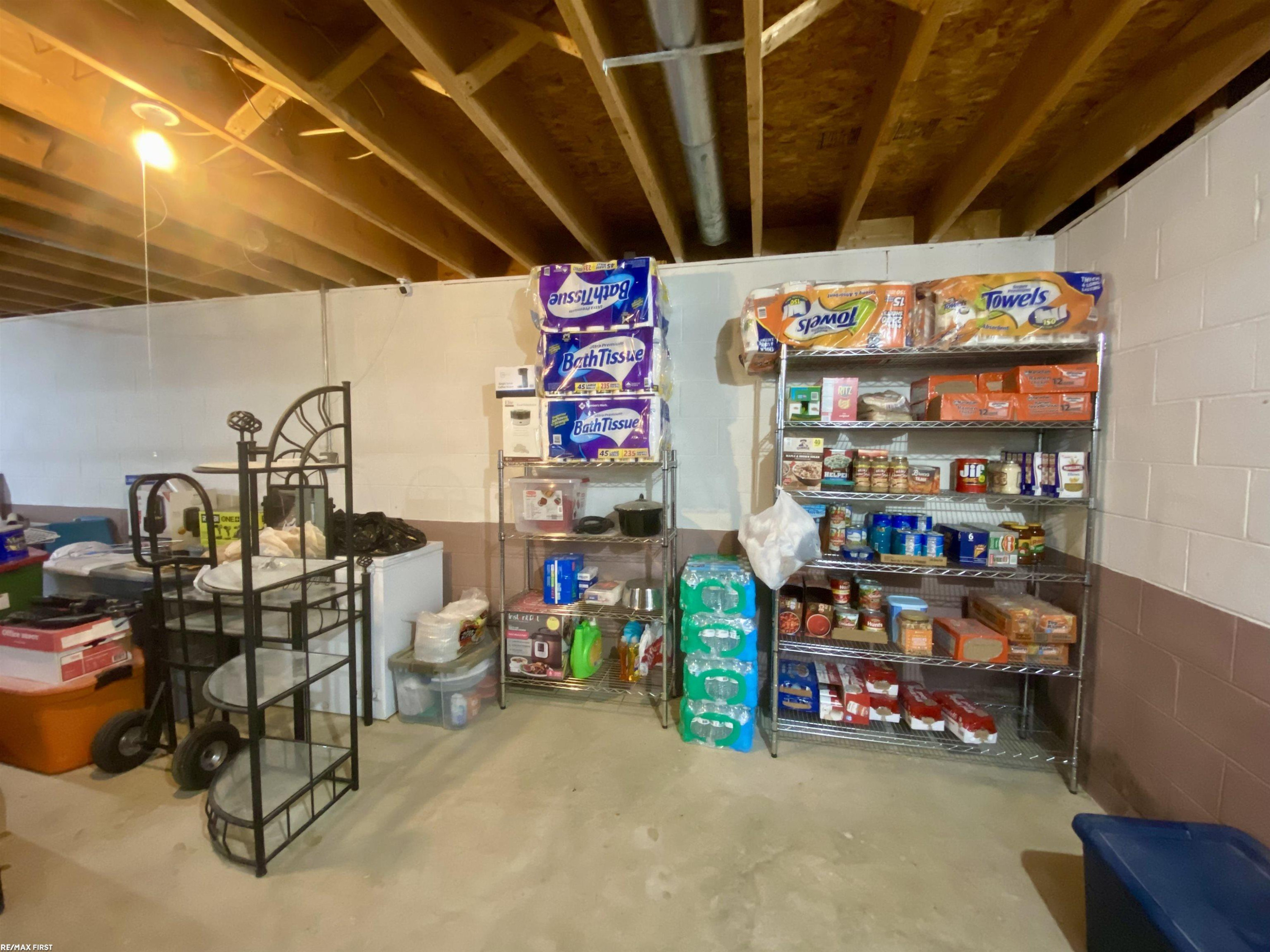 17250 Armada Center Road, MI — Photo 32