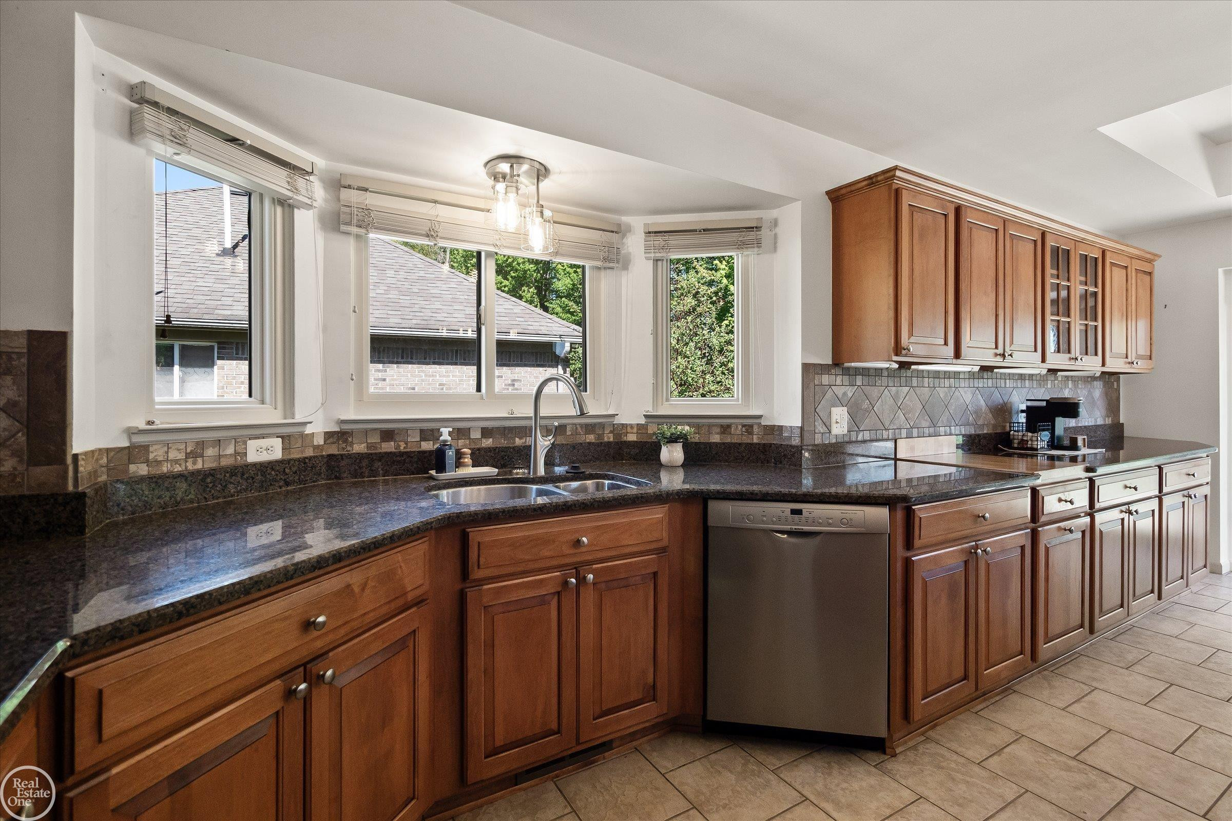 34203 Jerome Street, New Baltimore, MI 48047 — Photo 17