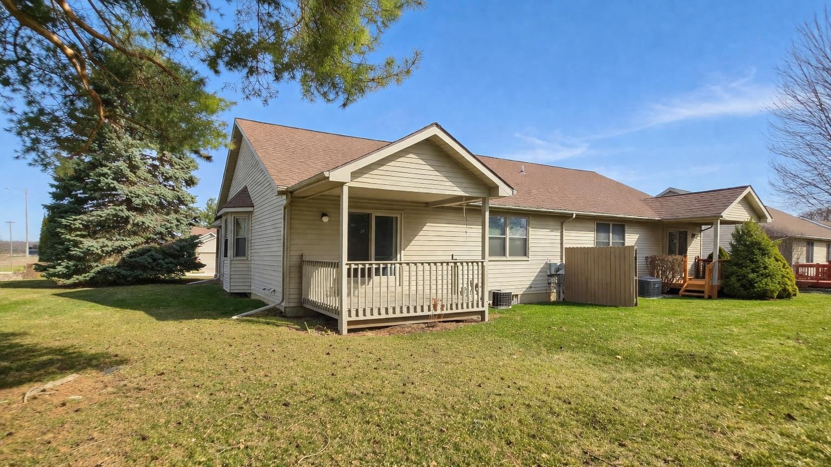 9163 Luea Lane, Swartz Creek, MI 48473 — Photo 2