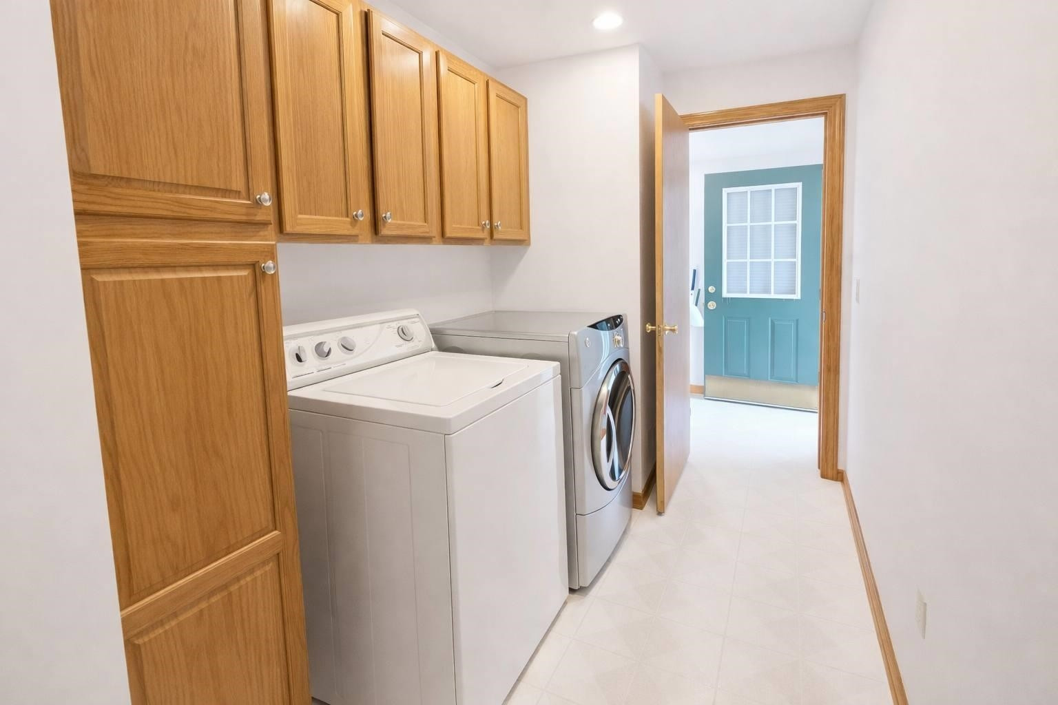 9163 Luea Lane, Swartz Creek, MI 48473 — Photo 8