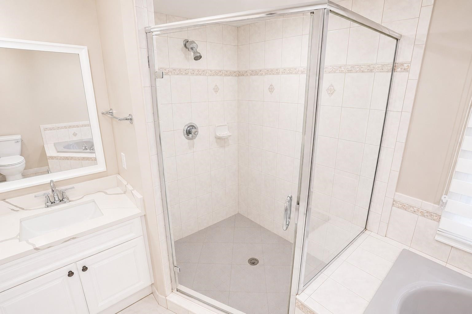 43358 CHESTER DRIVE Drive, Sterling Heights, MI 48314 — Photo 42