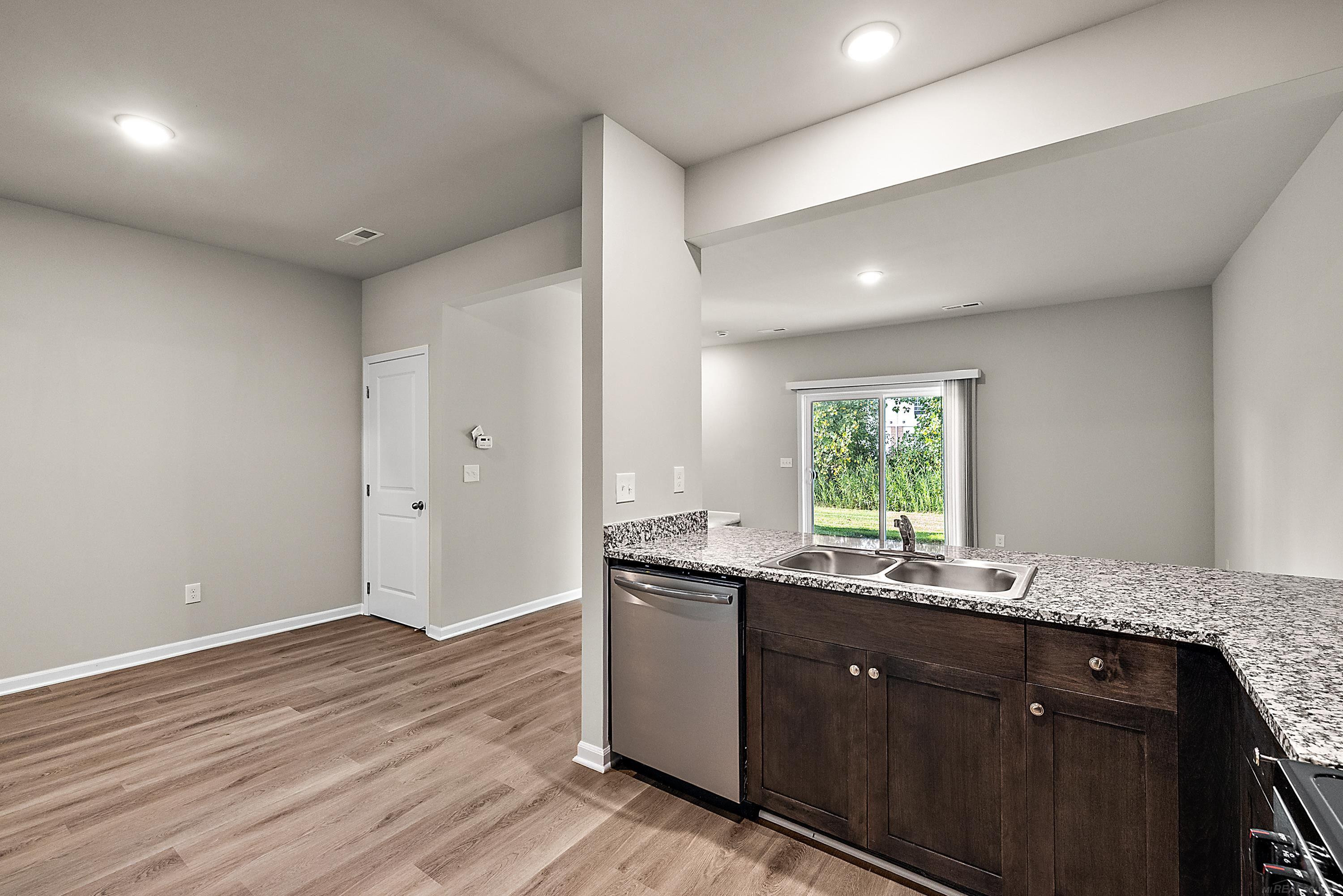 51412 Marlin Drive, Bldg 10 Unit 5E, Chesterfield, MI — Photo 12