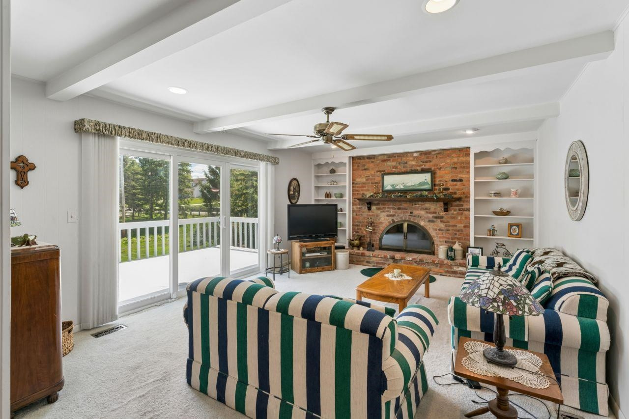8389 Manchester Drive, Grand Blanc, MI 48439 — Photo 14