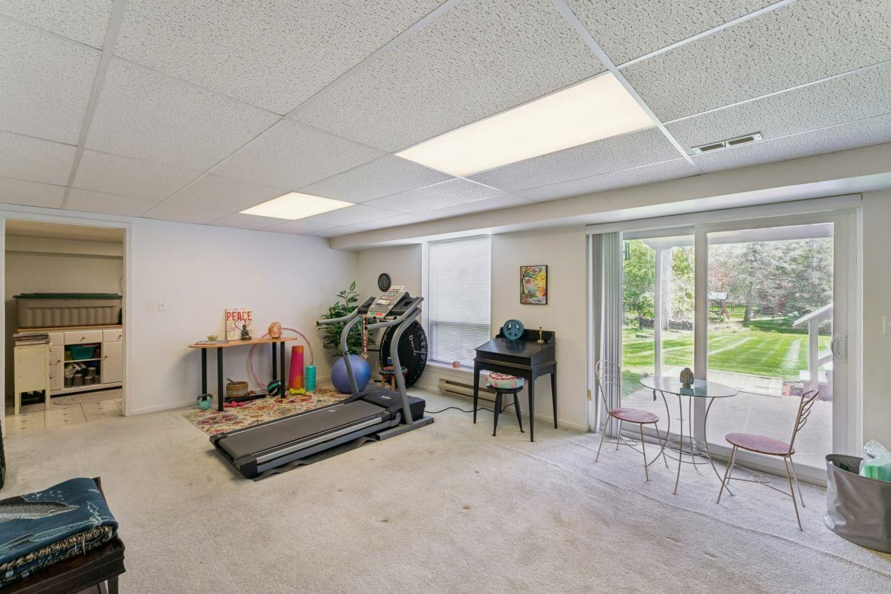 8389 Manchester Drive, Grand Blanc, MI 48439 — Photo 22